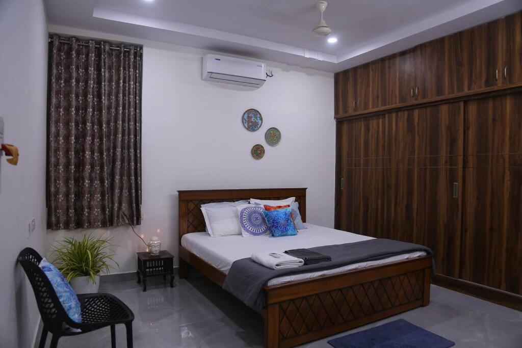 Veetil-penthouse, 2bhk, Kphb, Apartment