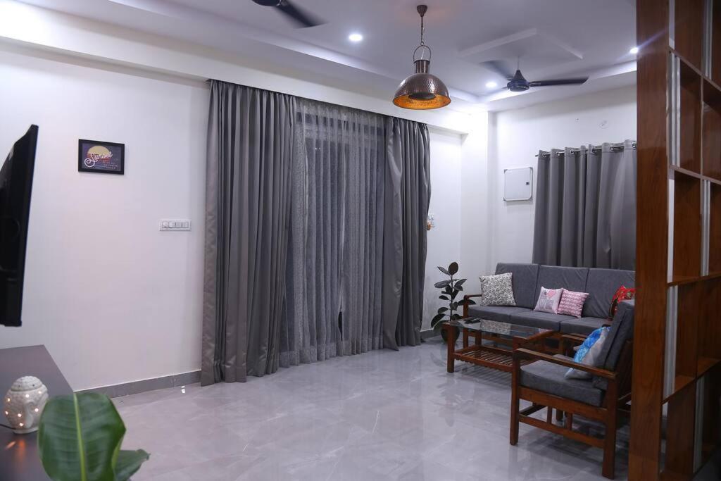 Apartment Veetil-penthouse, 2bhk, Kphb, *