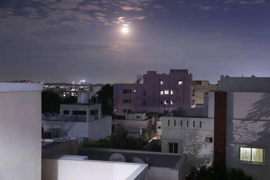 Veetil-penthouse, 2bhk, Kphb, * Hyderabad