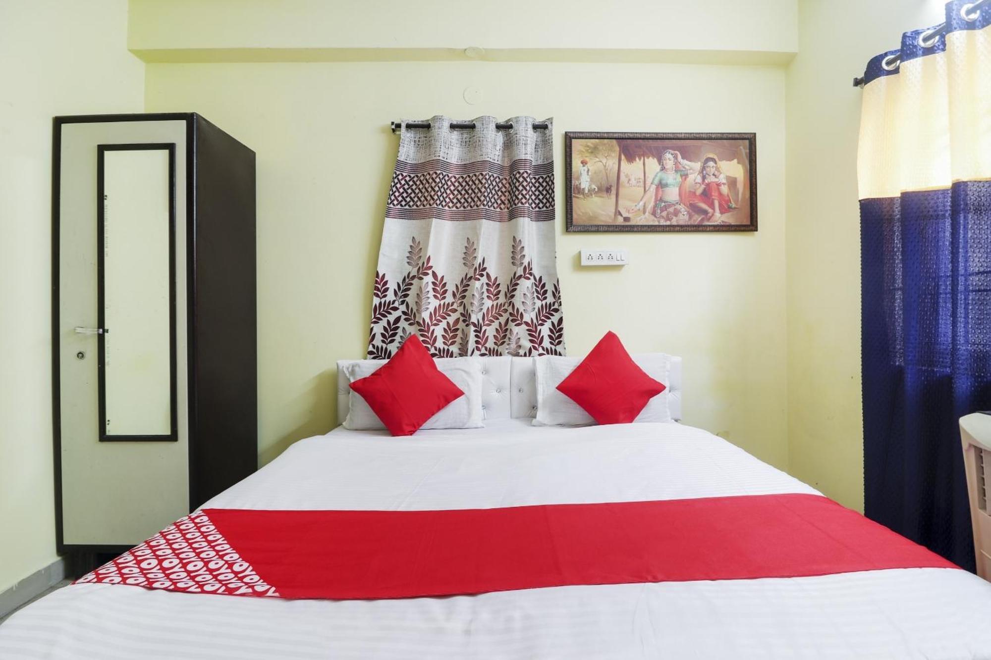O Ruby Grand Hotel