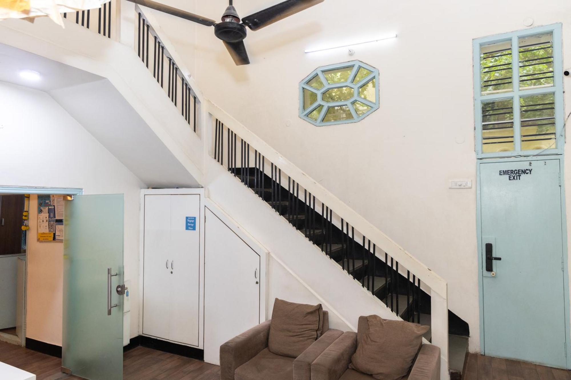 Slackpackr Hostel *