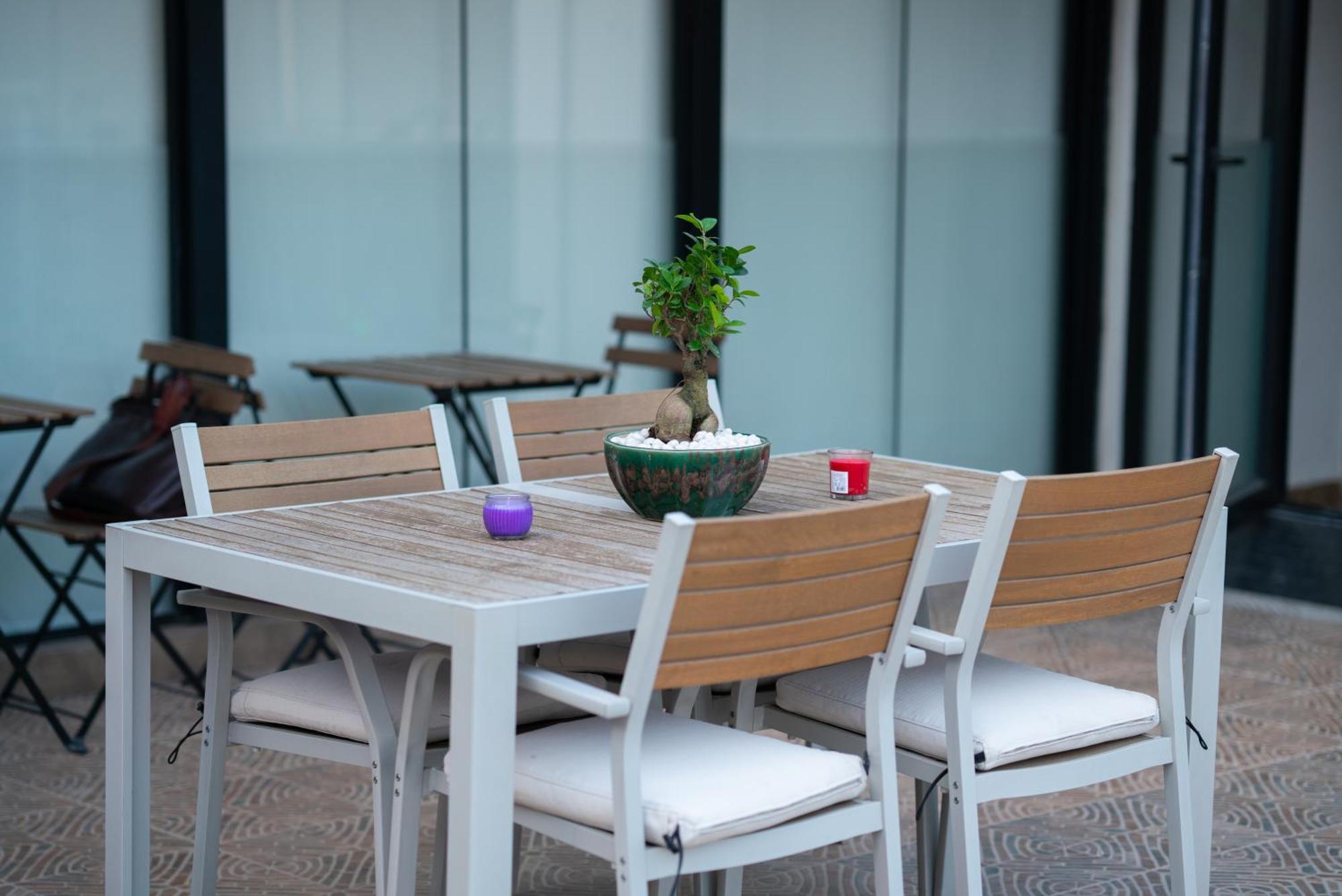 Kyzen Smartstays - Smart, Reliable, Kyzen * Hyderabad