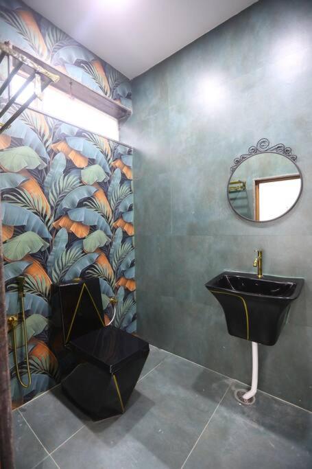 Poorna Farmhouse With Private Pool And Jacuzzi * Hyderabad
