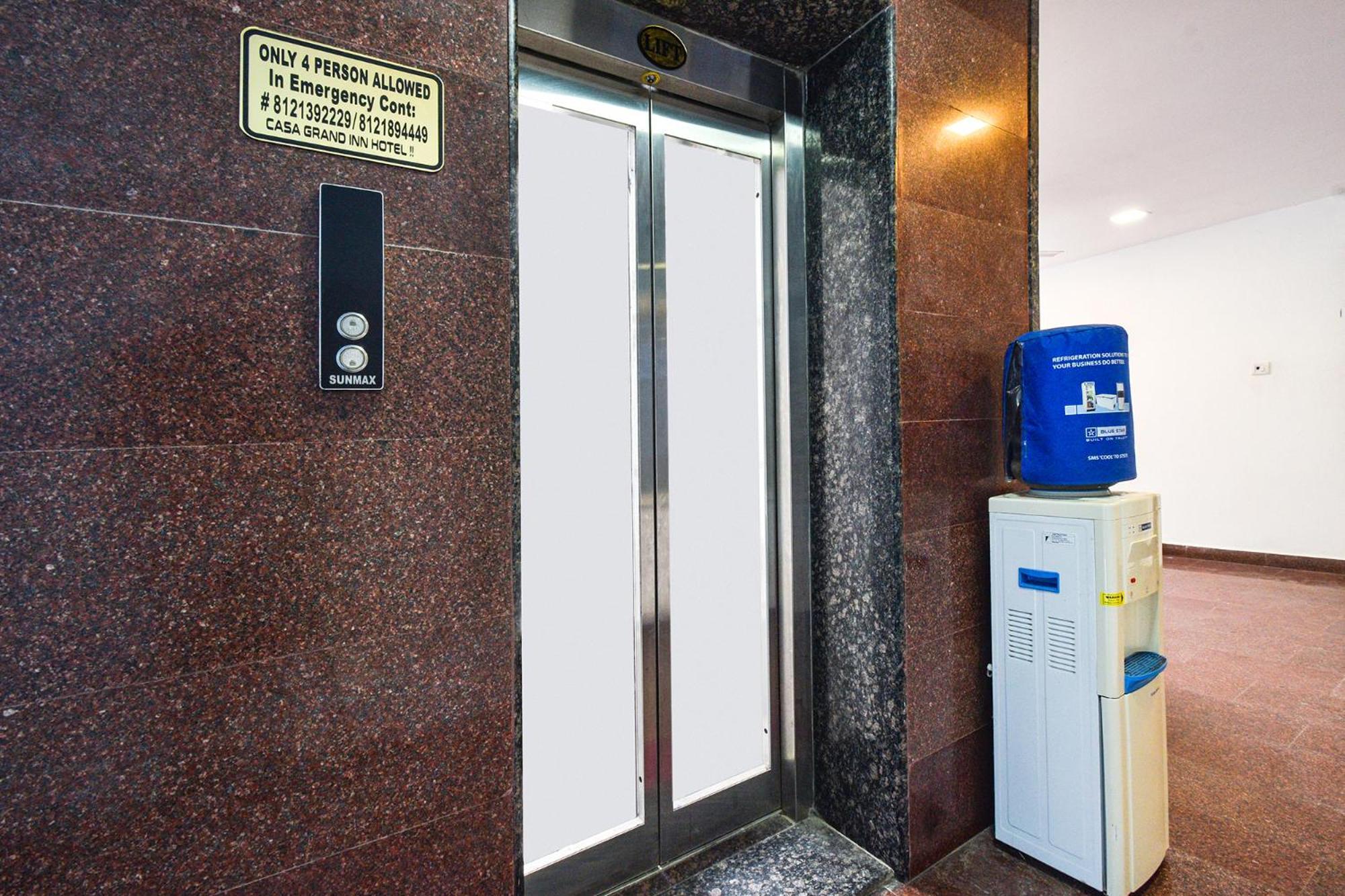 Fabhotel Casa Grand - Nr Us Consulate, Financial District Hotel *