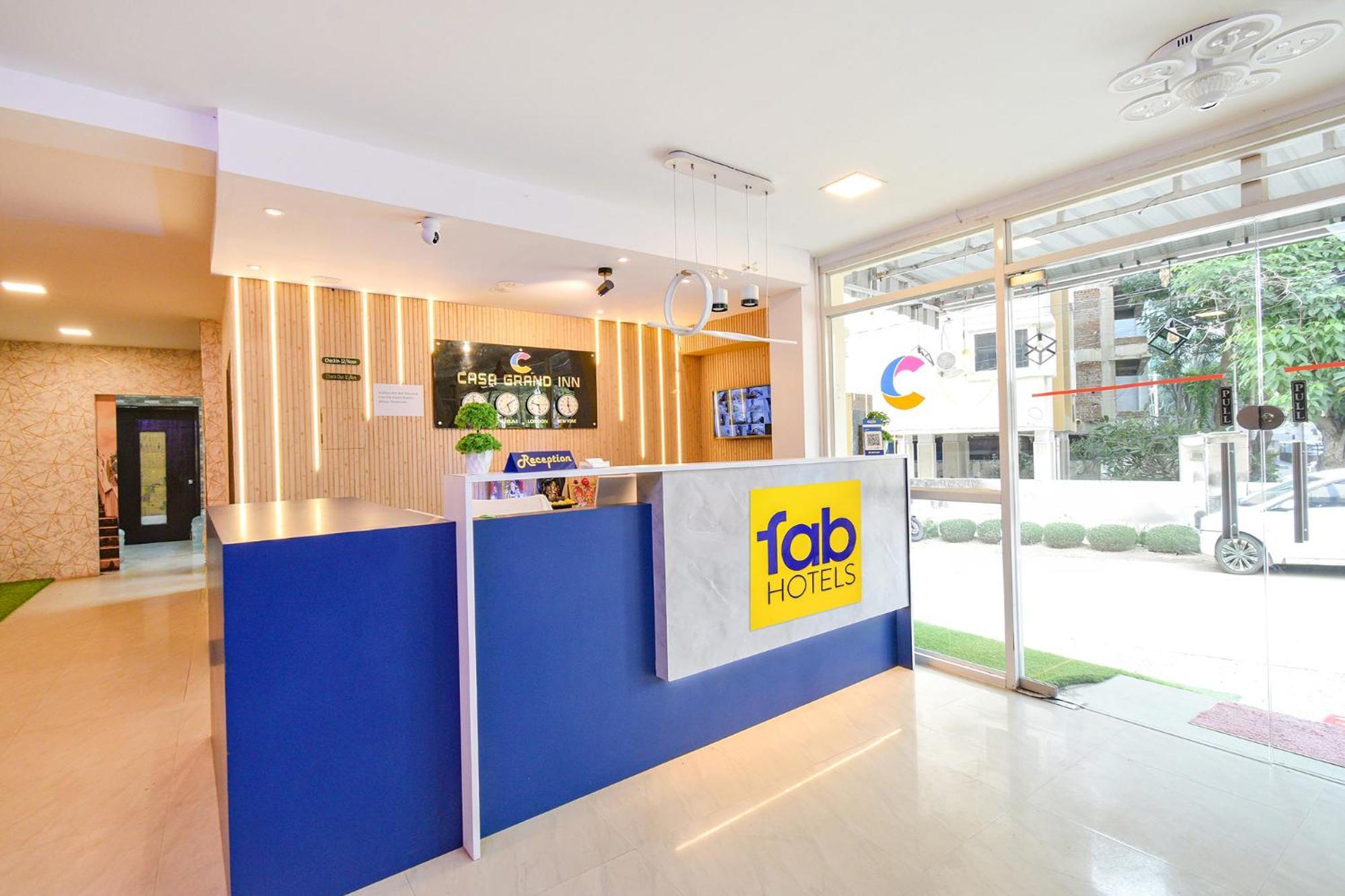 Fabhotel Casa Grand - Nr Us Consulate, Financial District Hotel