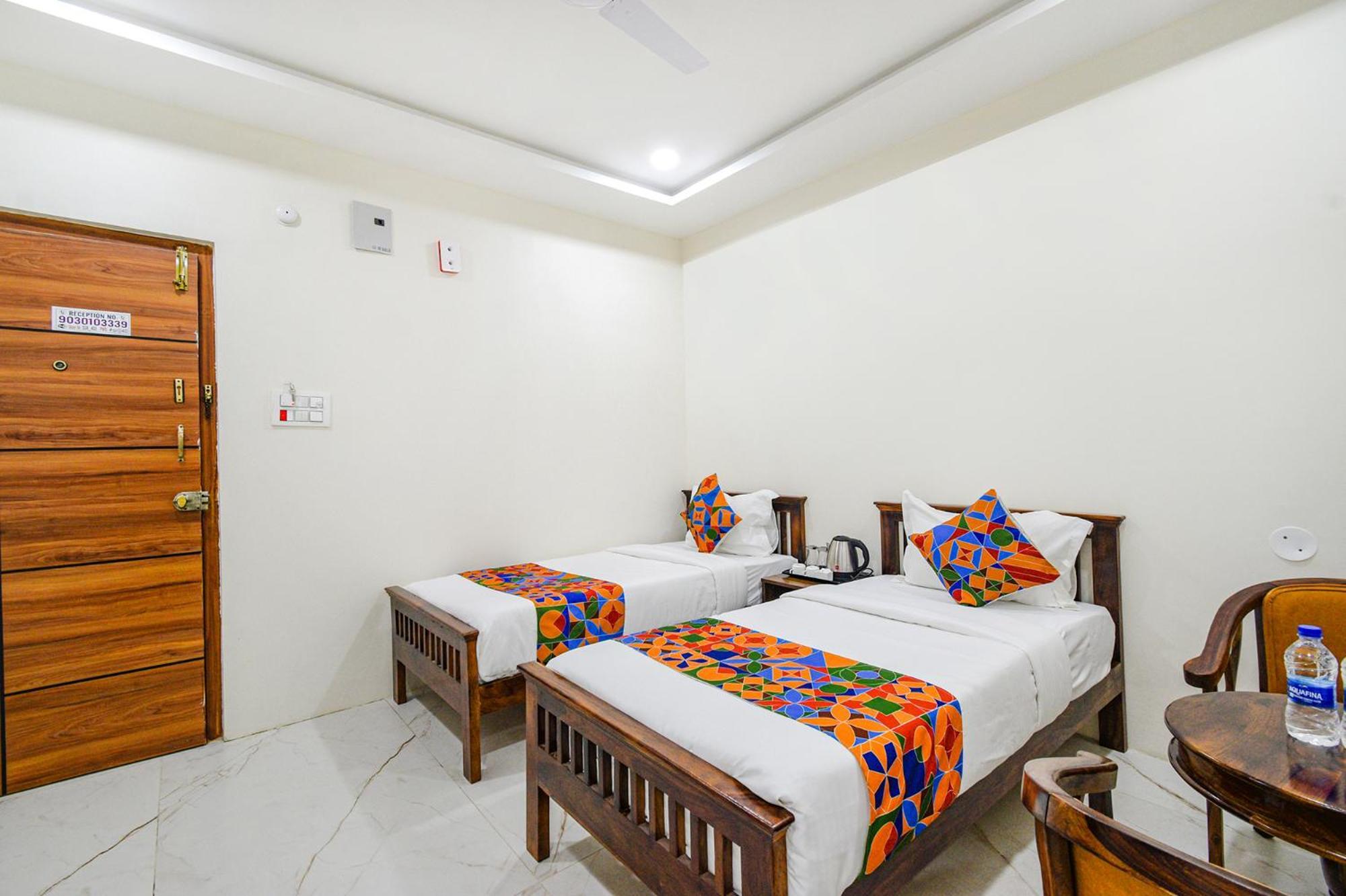 Fabhotel Ssr Ikon - Nr University, Kondapur Hyderabad