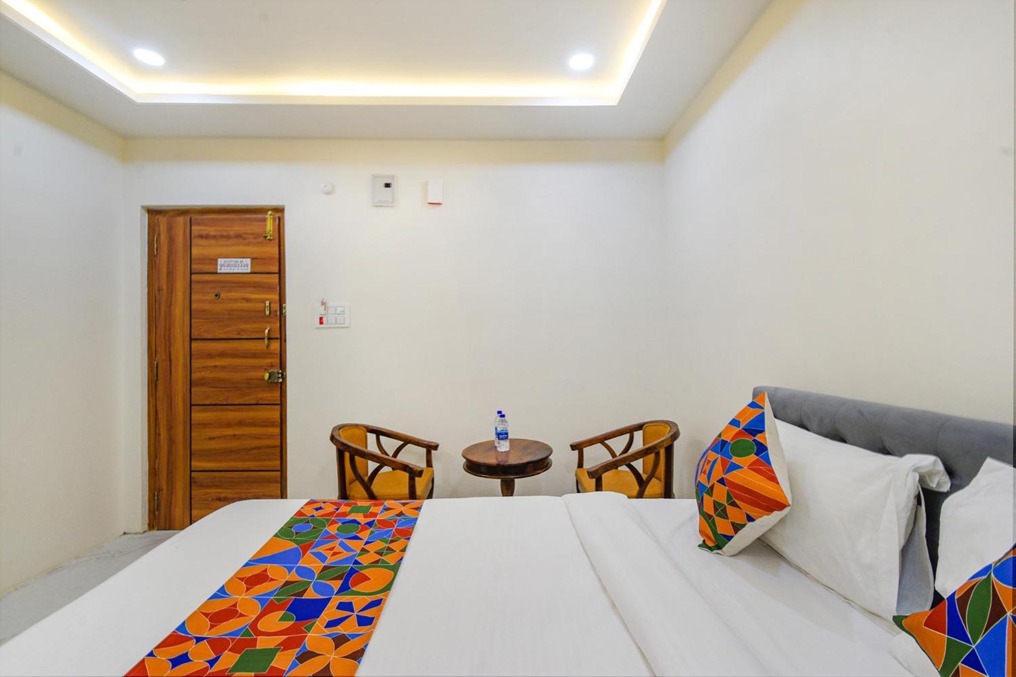 Fabhotel Ssr Ikon - Nr University, Kondapur Hotel