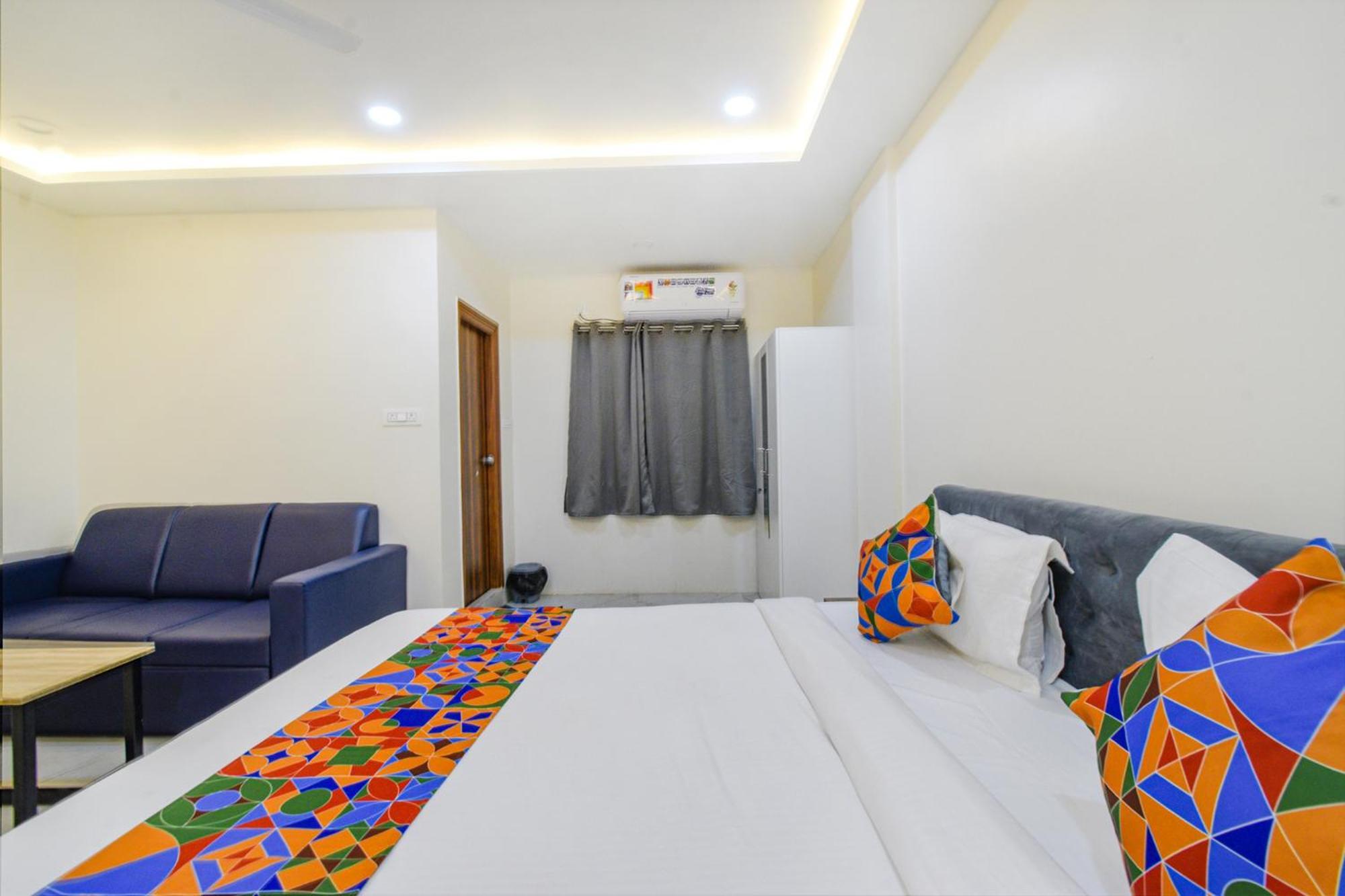 Fabhotel Ssr Ikon - Nr University, Kondapur Hotel