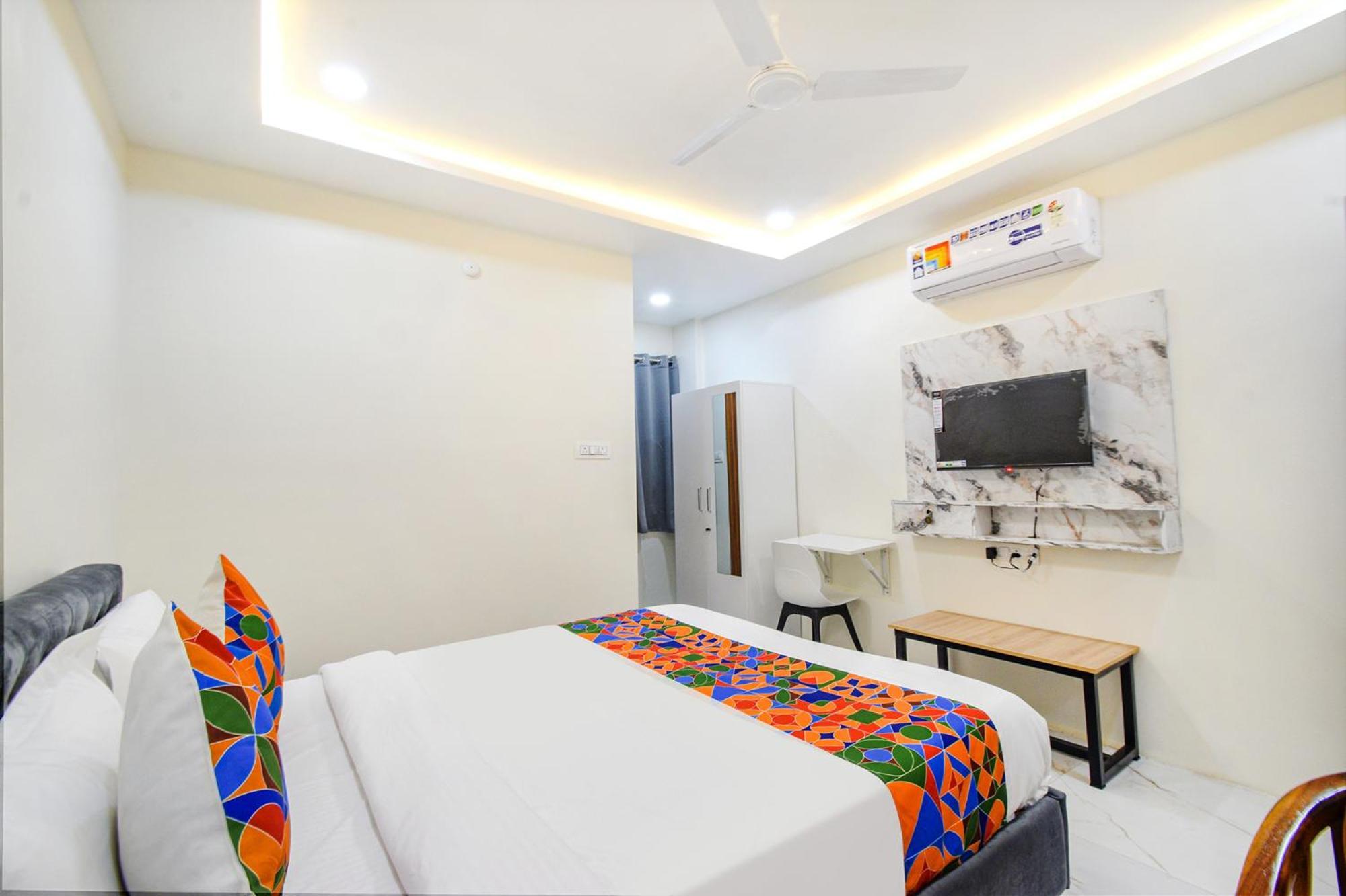 Fabhotel Ssr Ikon - Nr University, Kondapur
