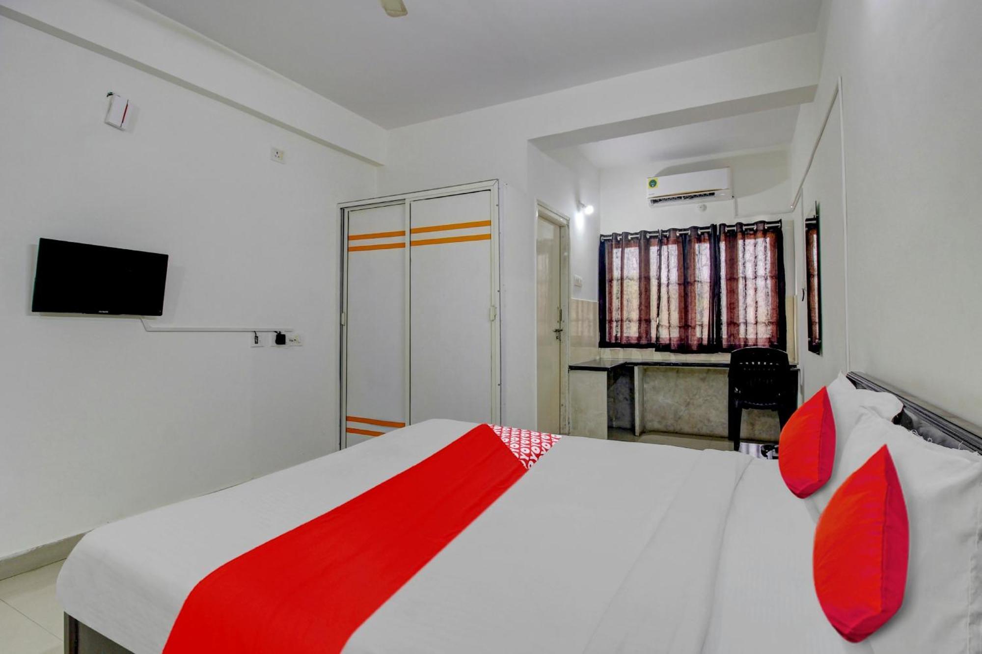 O U Like Hotel's