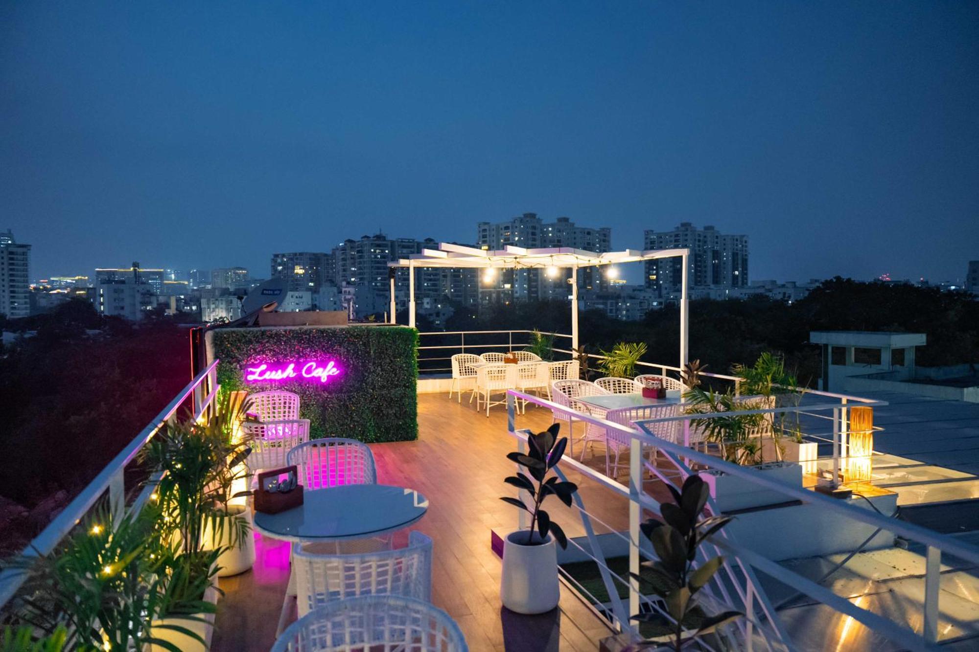 O U Like Hotel's Hotel
