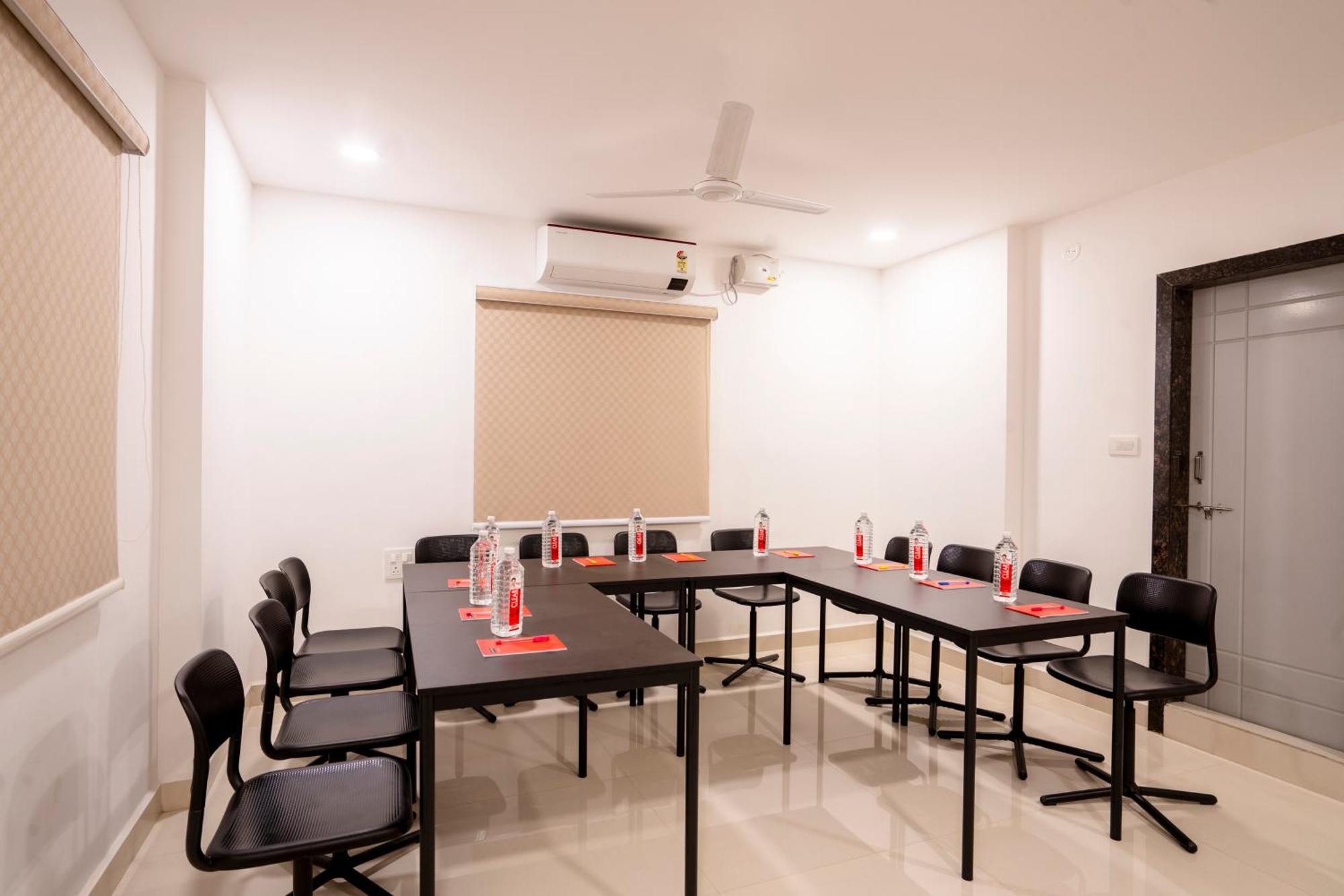Treebo De Alphabet Gachibowli
