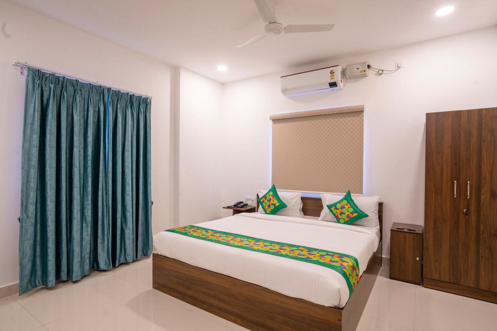 Hotel Treebo De Alphabet Gachibowli 3*