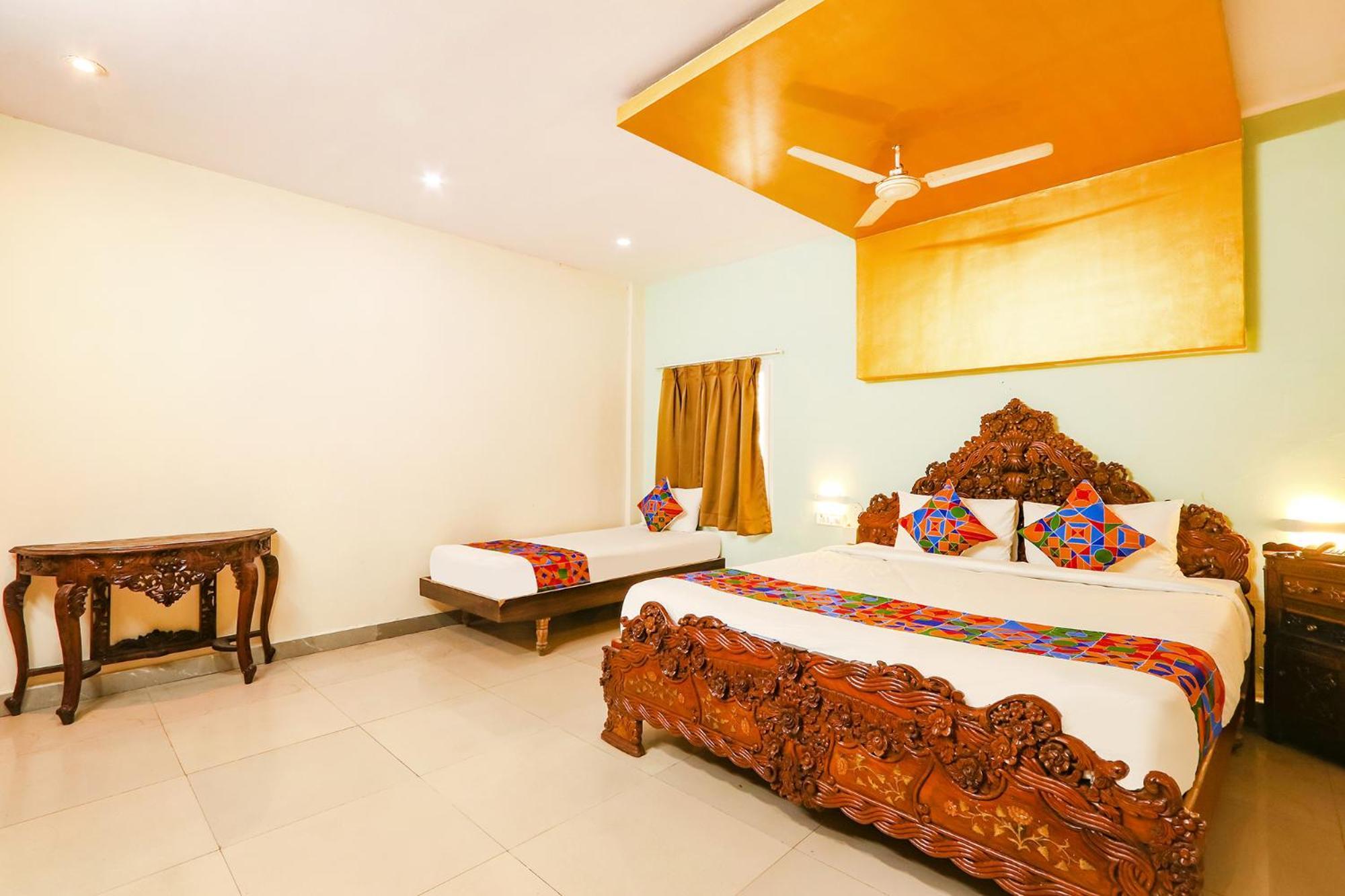 Fabhotel Maruthi Residency - Nr Metro Station Lakdikapul Hotel Hyderabad