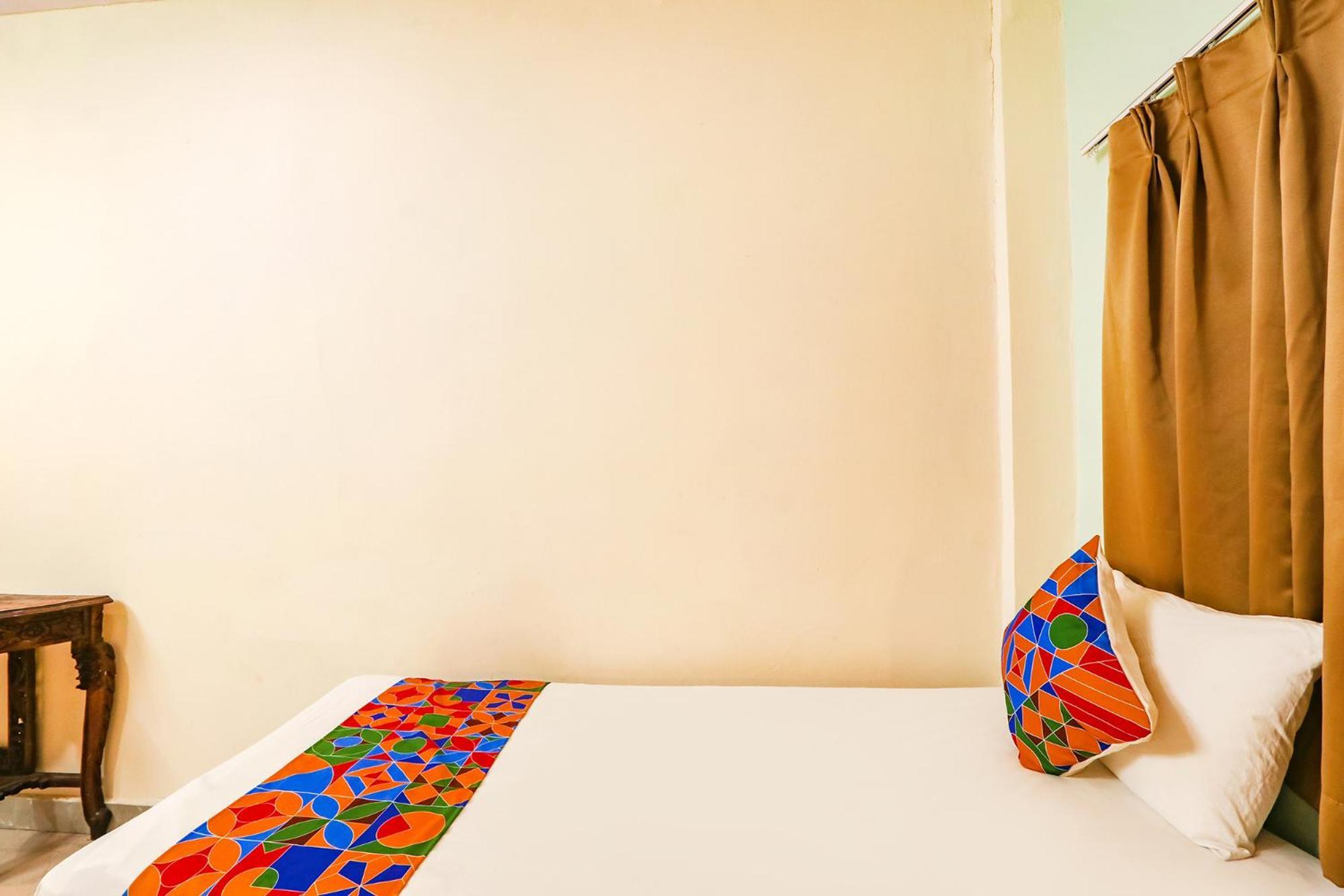 Fabhotel Maruthi Residency - Nr Metro Station Lakdikapul 3*