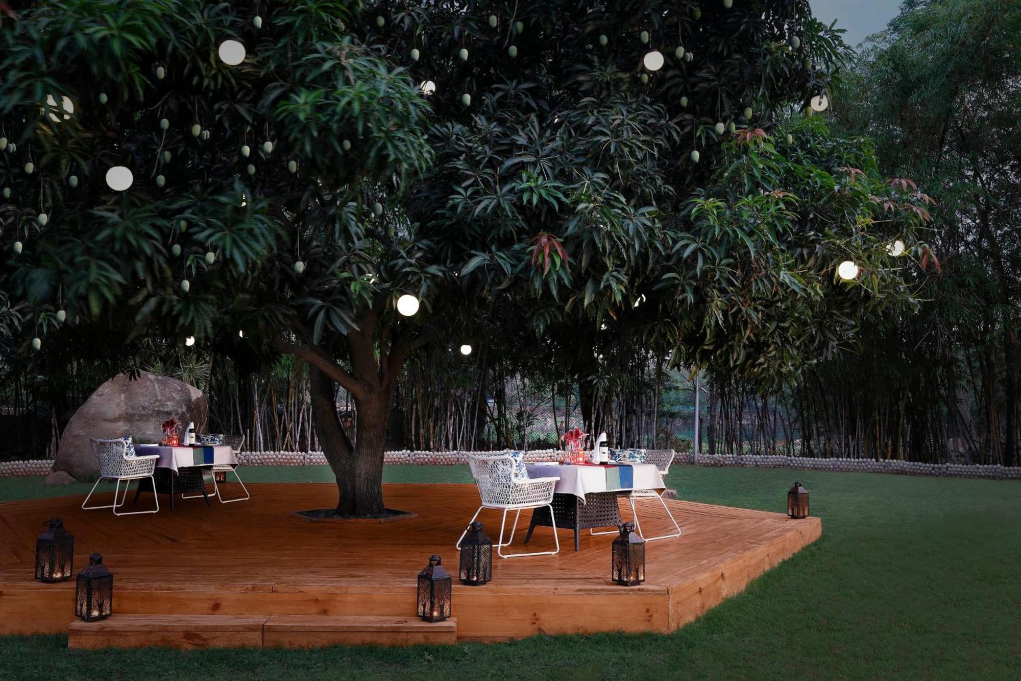 Novotel Convention Centre 5*