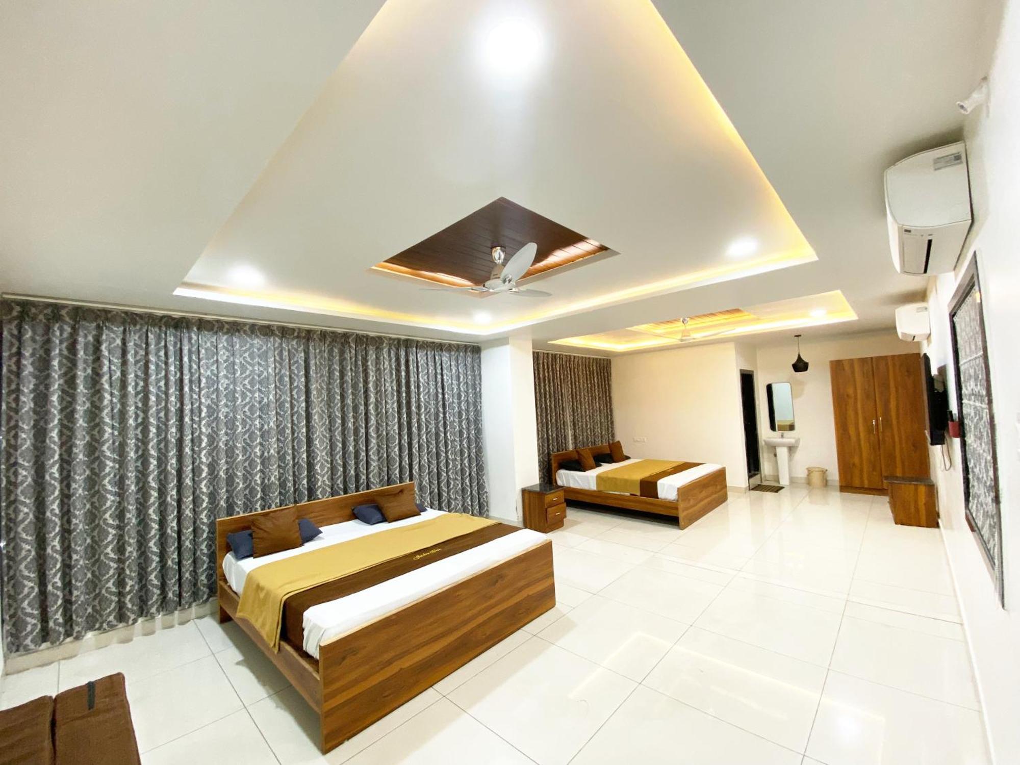 Jashn-inn Hotel