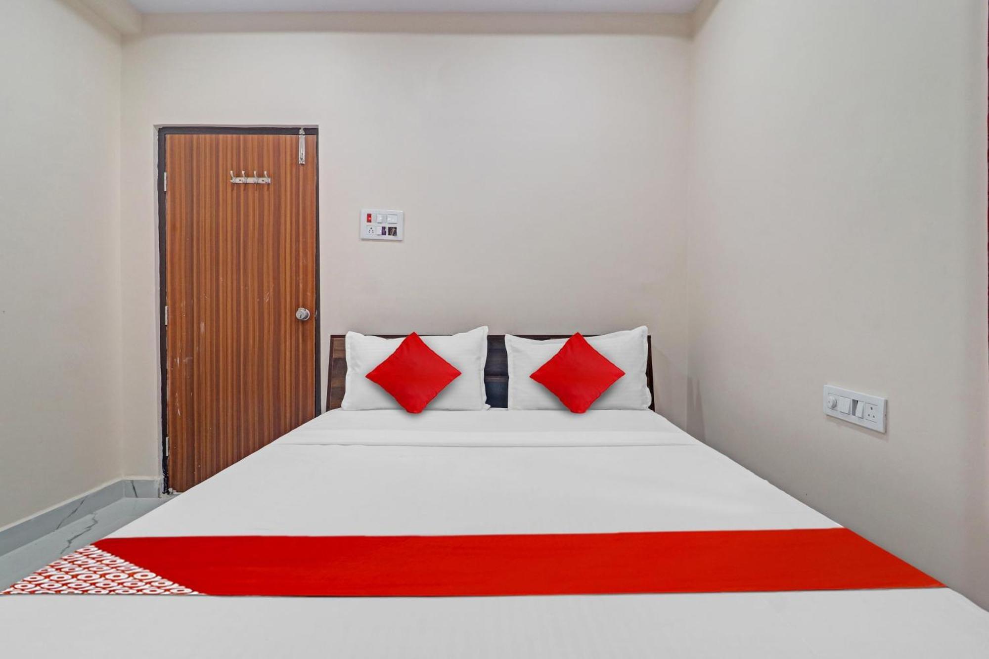 Hotel O Sv Grand 4*
