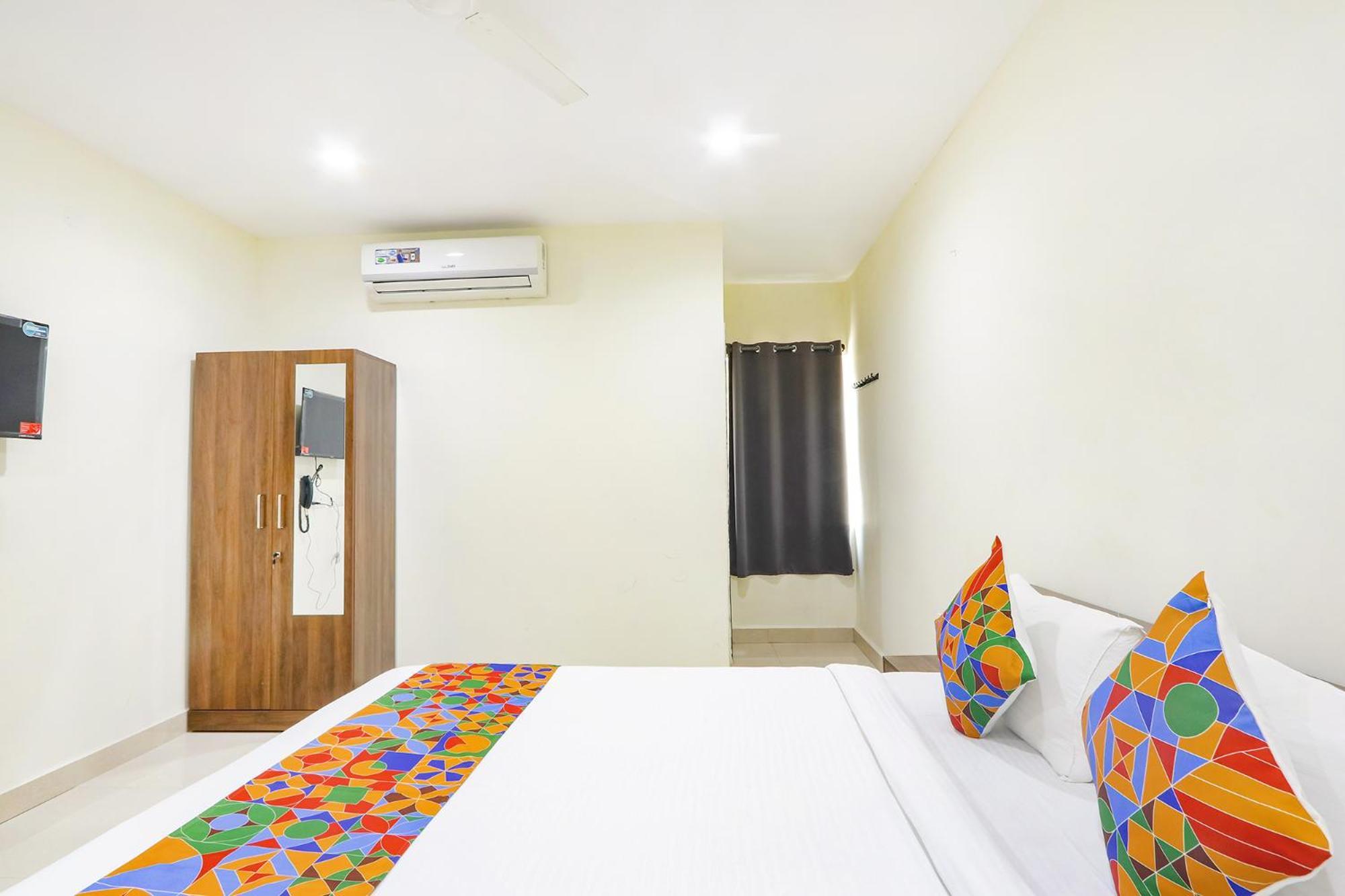 Fabhotel Sk Grand - Hitech Hotel Hyderabad