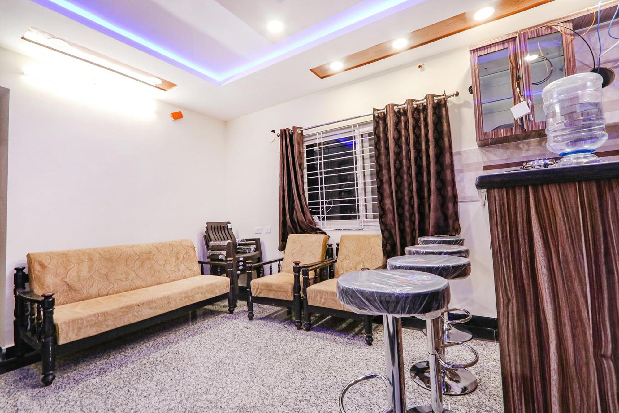 Fabhotel Eminent Banjara Hills 3*