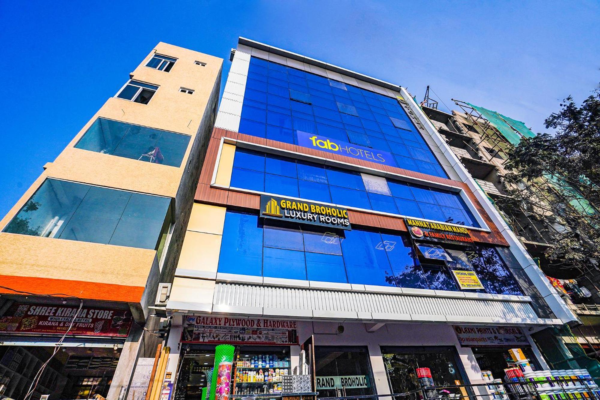 Hotel Fabhotel Grand Broholic - Nr Hitech 3*