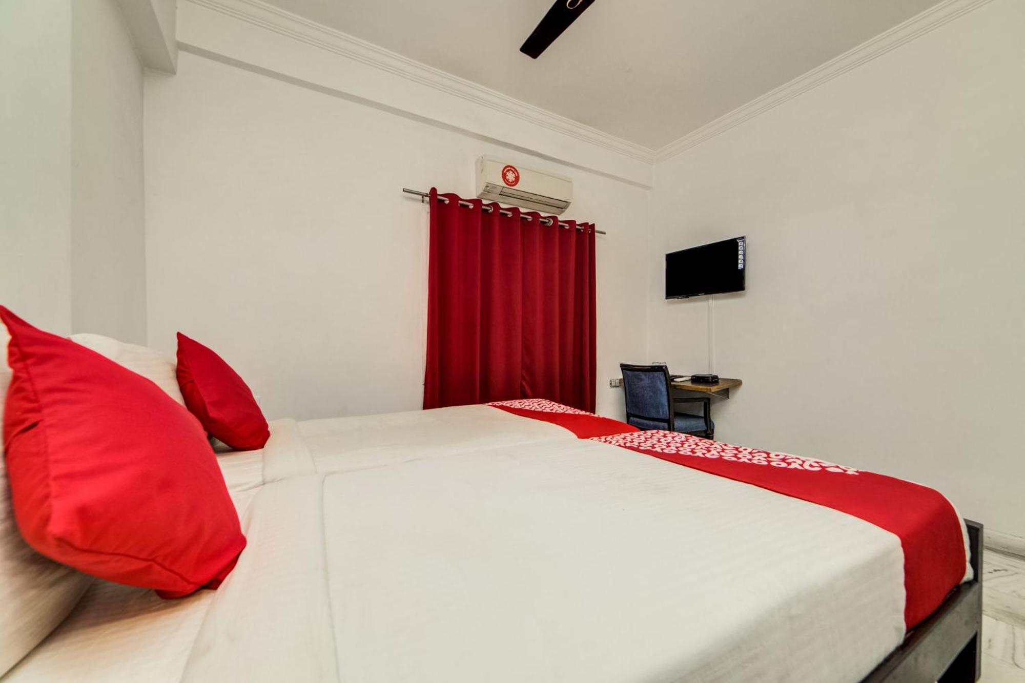Hotel Super O Jntu College Near Lulu Mall, Kphb Colony. Hyderabad