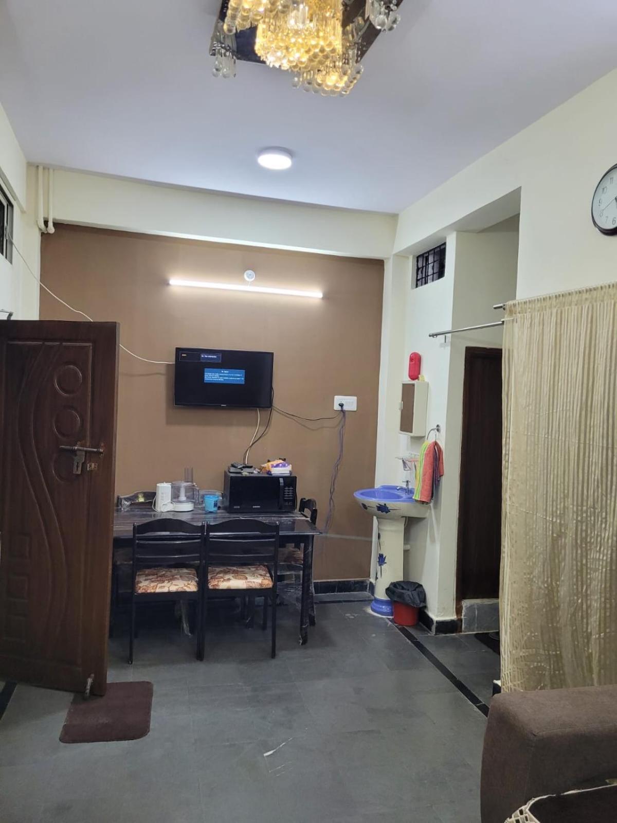 Hazel View Royal Apartment Hyderabad