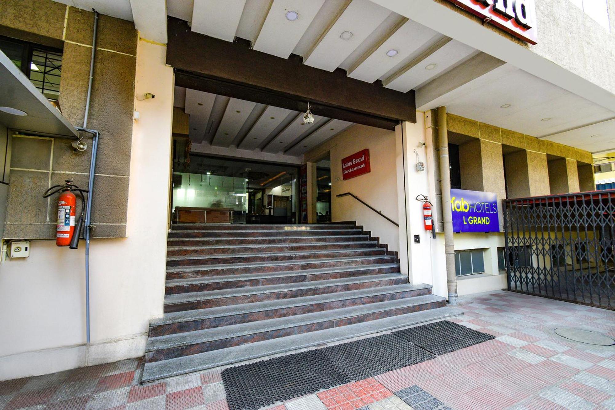 Fabhotel L Grand - Nr Secunderabad Railway Station