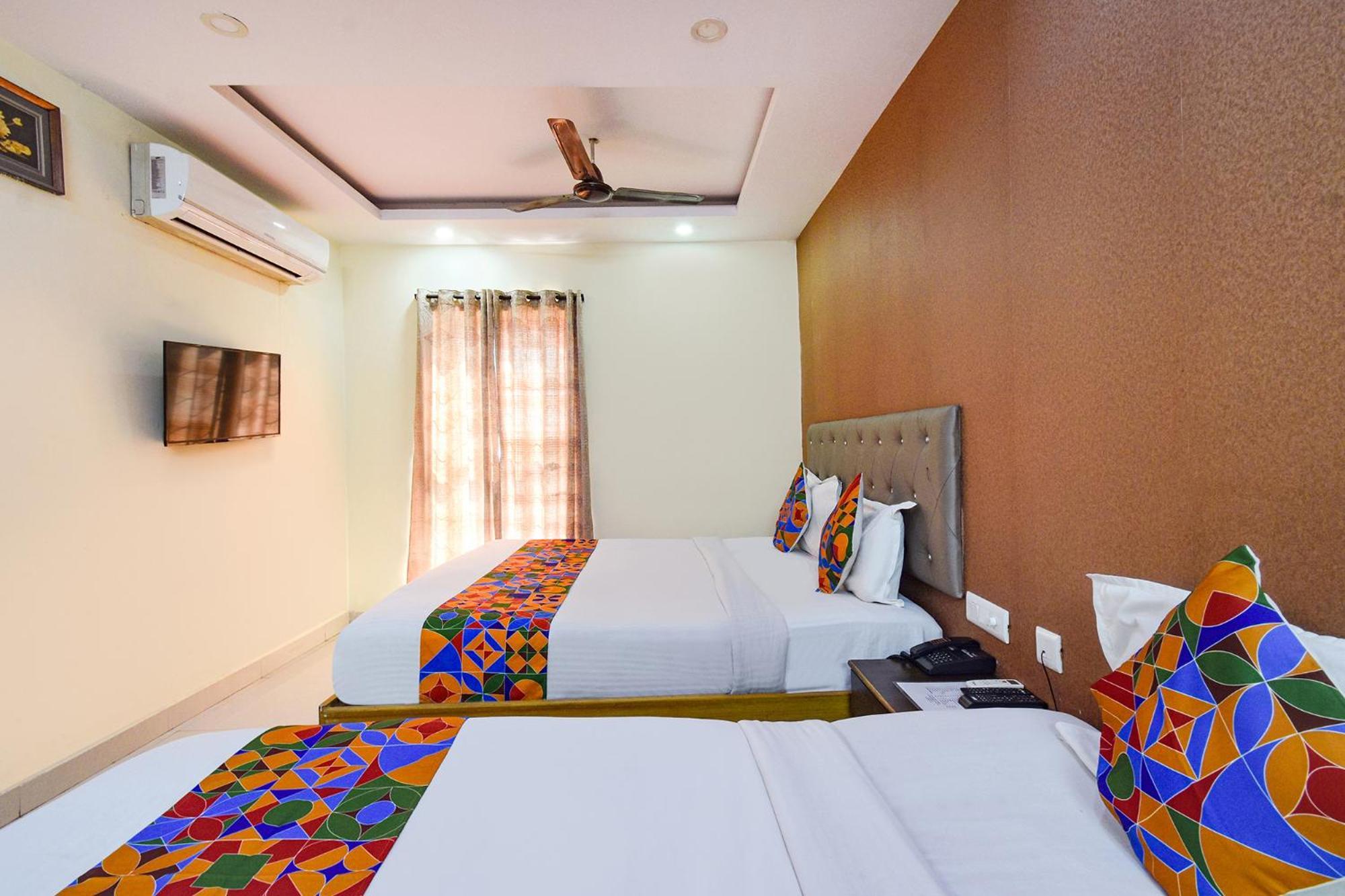 Hotel Fabhotel L Grand - Nr Secunderabad Railway Station