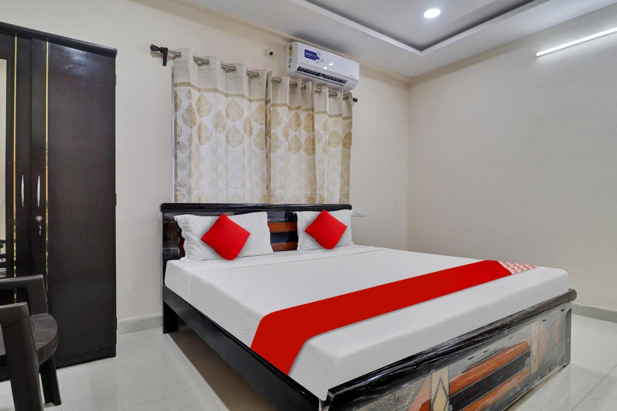 Hotel O Shri Ganesh Near By Himayatnagar,ashok Nagar,rtc X Roads