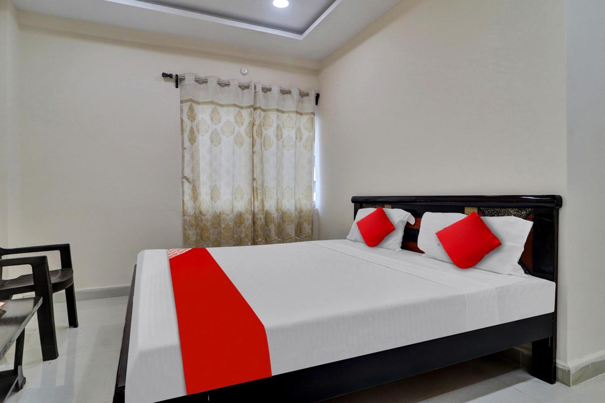 Hotel O Shri Ganesh Near By Himayatnagar,ashok Nagar,rtc X Roads Hyderabad