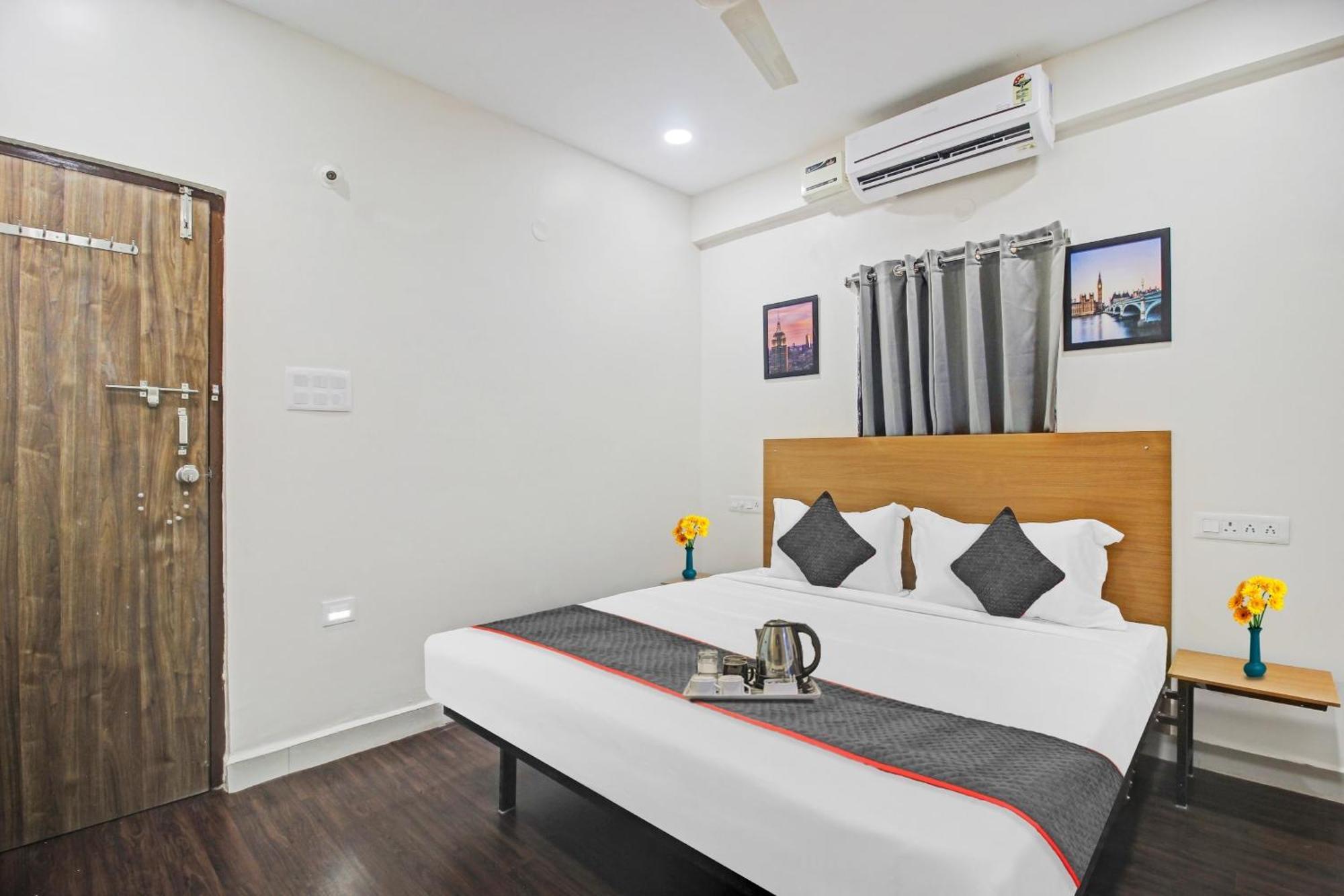 Hotel Townhouse Jahnavi Group Near Kiims Hospital