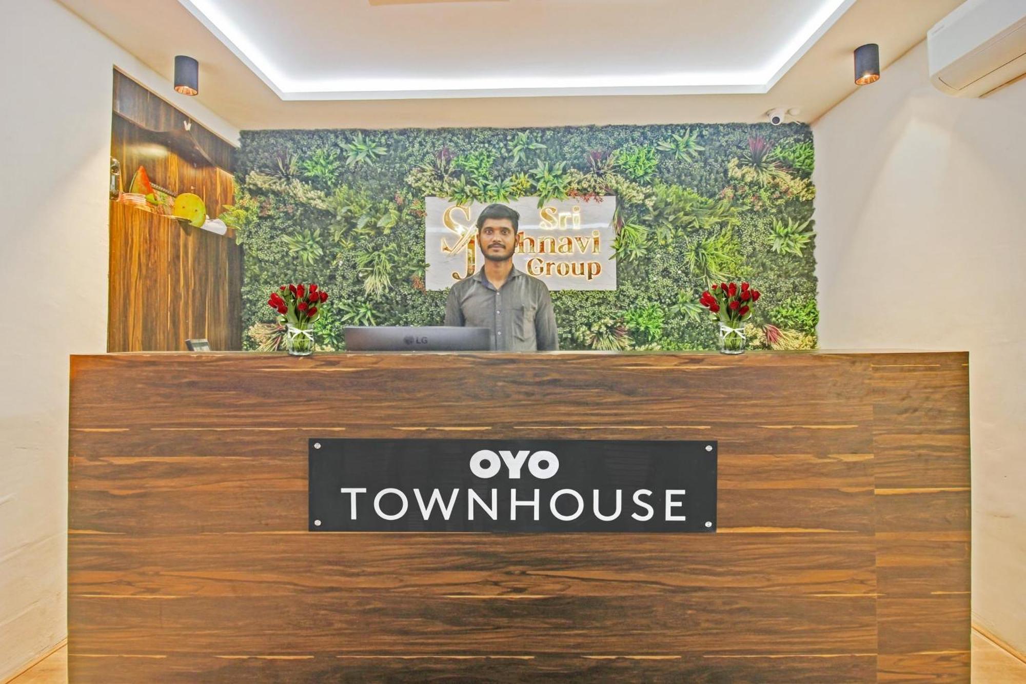 Townhouse Jahnavi Group Near Kiims Hospital 3* Hyderabad