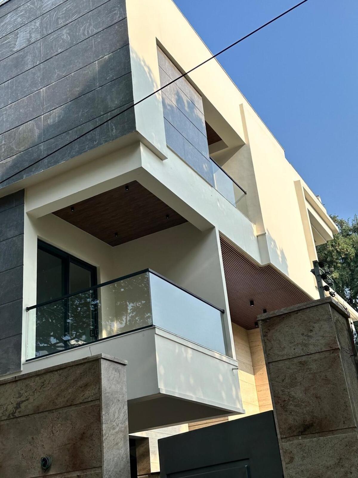 Welcome Brand New Luxury For Nris And Corporate Families 10000 Sq Ft Luxury That Seamlessly Blends Comfort Sophistication And Convenience Perfectly Suited For Families Nris And Corporate Guests Seeking A Refined Living Experience Villa