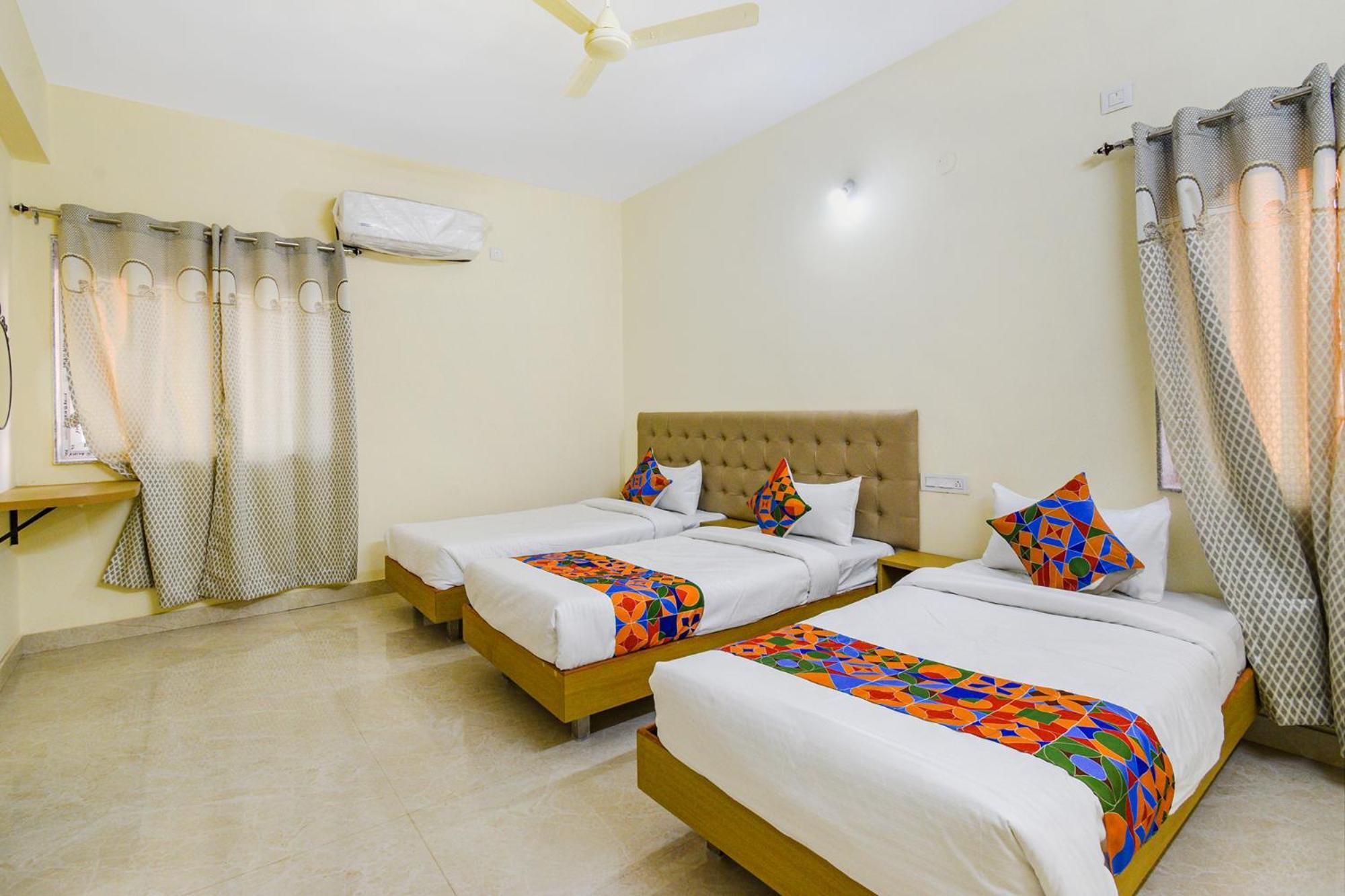 Fabhotel Rk - Nr U S Consulate, Financial District Hotel Hyderabad
