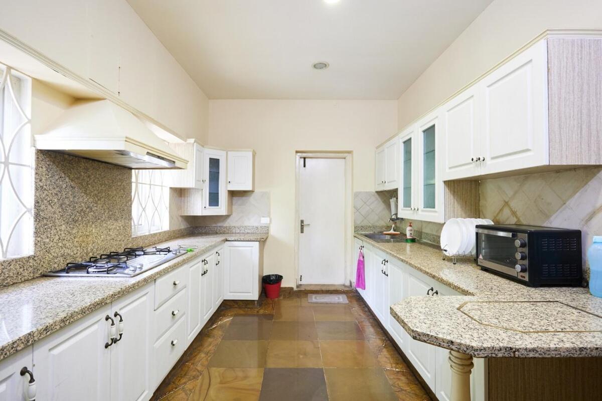 A Convenient In Centre Apartment