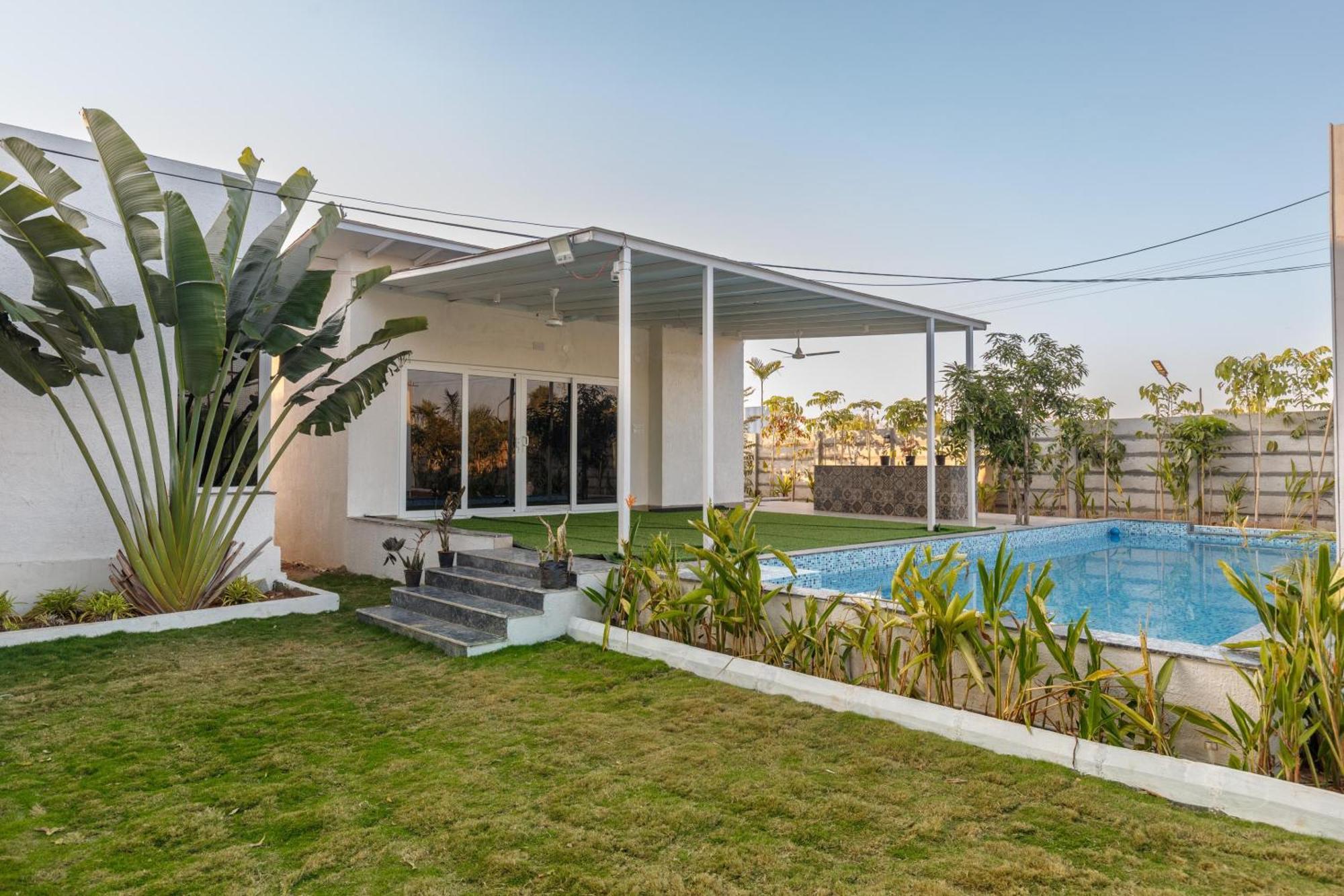 Villa Serene Retreat By Stayjadepoolbasketball Court
