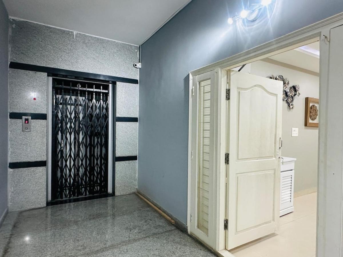 Charming Beautiful 2bhk Jublee Hills Apollo *