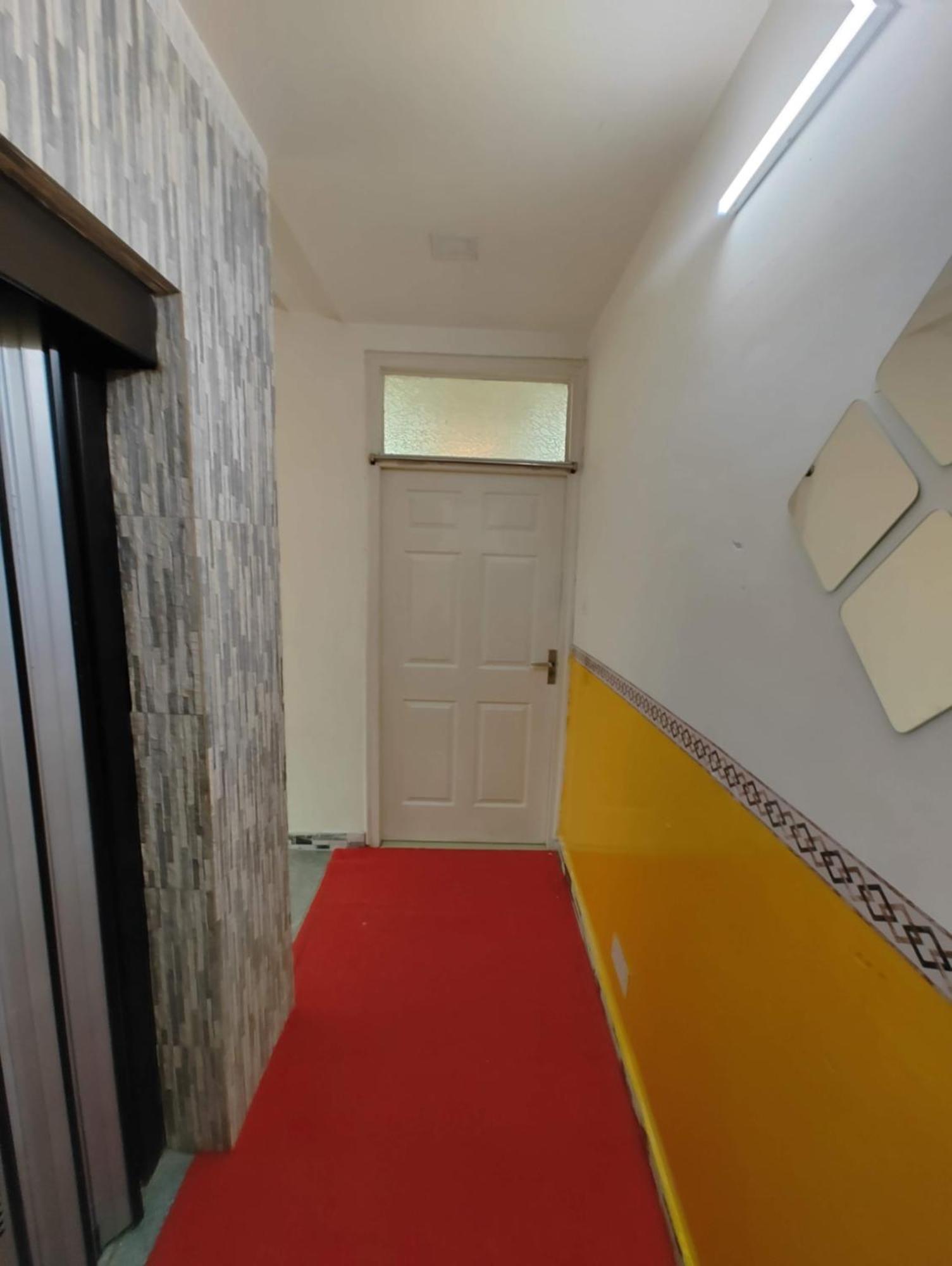 Nk Homes - 2bhk Serviced - Full Furnished & Full Kitchen, Wifi & Balcony