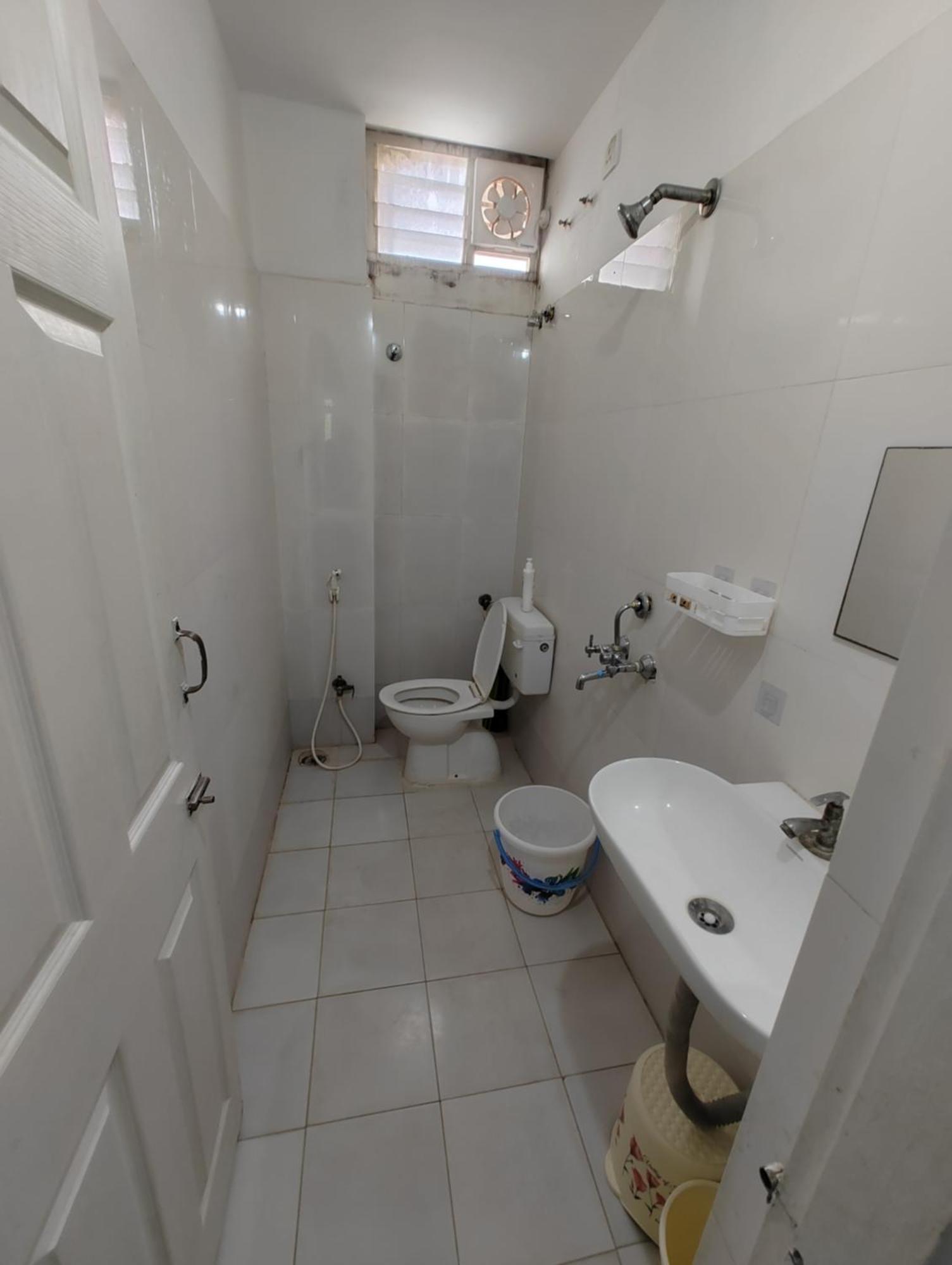 Nk Homes - 2bhk Serviced - Full Furnished & Full Kitchen, Wifi & Balcony *