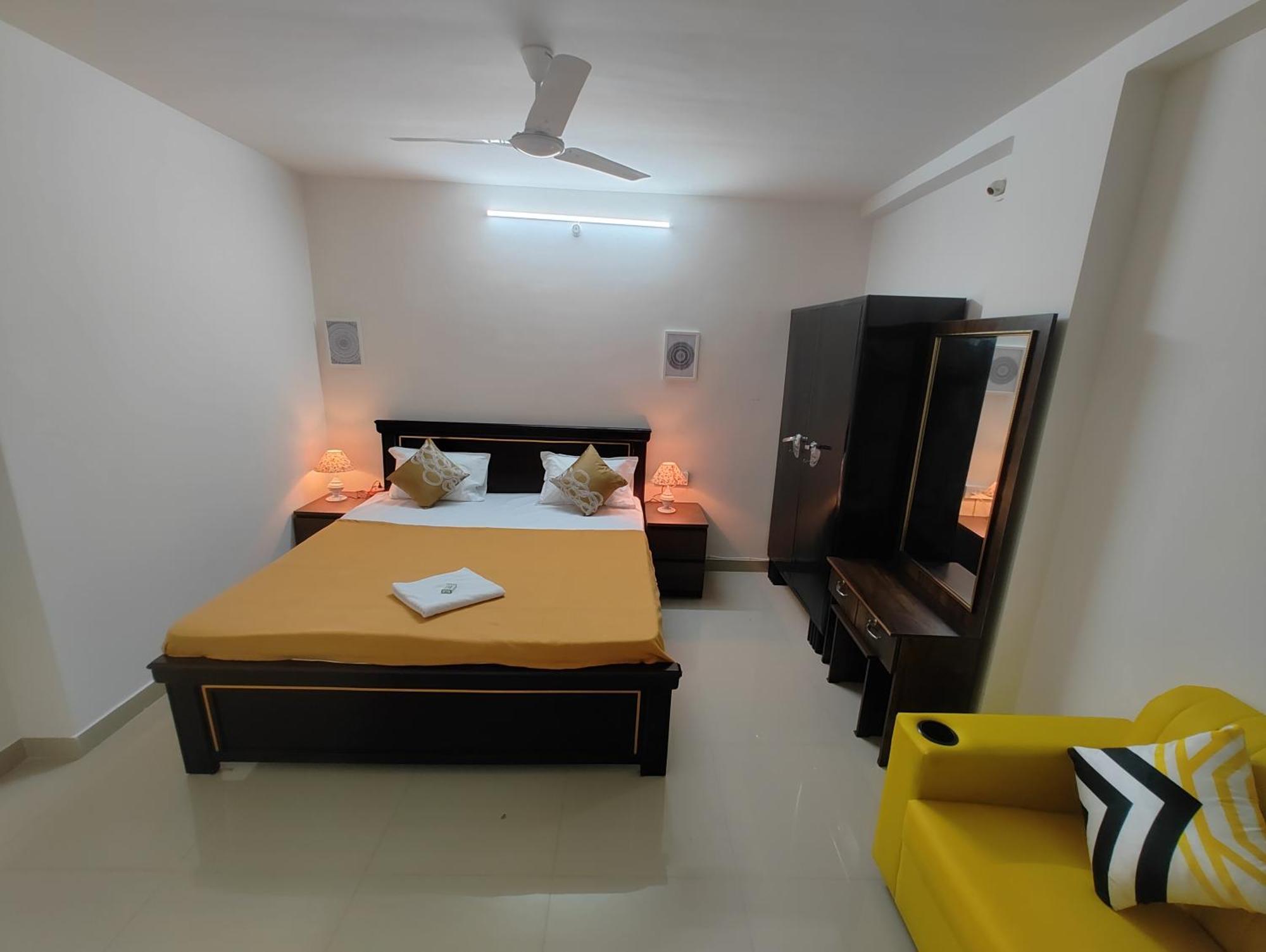 Nk Homes - 2bhk Serviced - Full Furnished & Full Kitchen, Wifi & Balcony Hyderabad