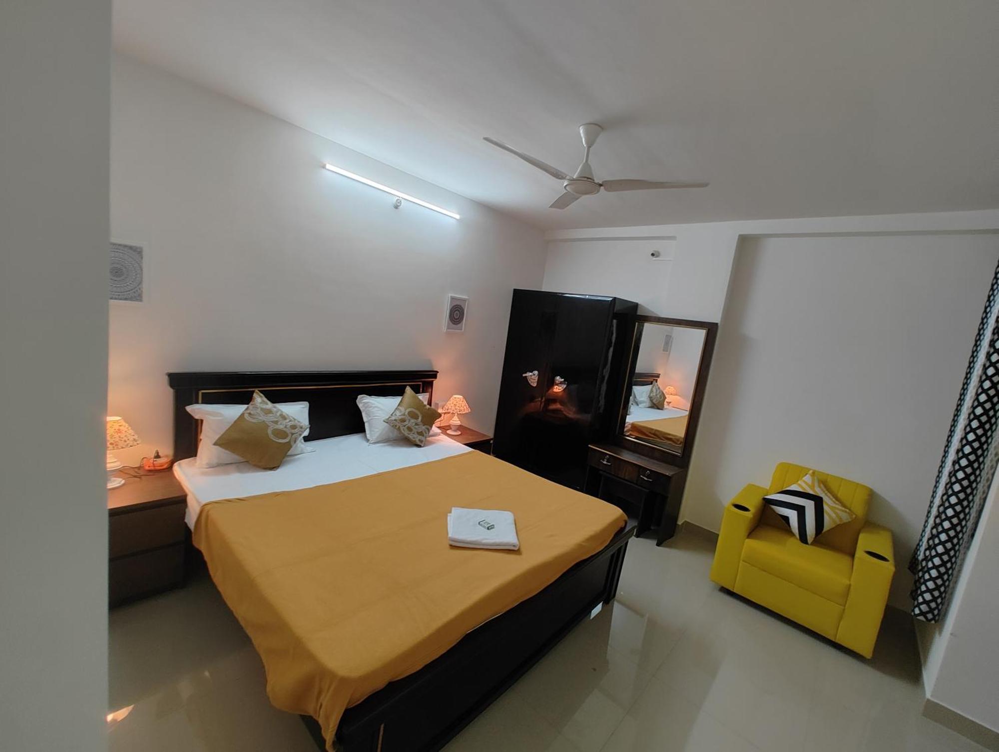 Nk Homes - 2bhk Serviced - Full Furnished & Full Kitchen, Wifi & Balcony Hyderabad