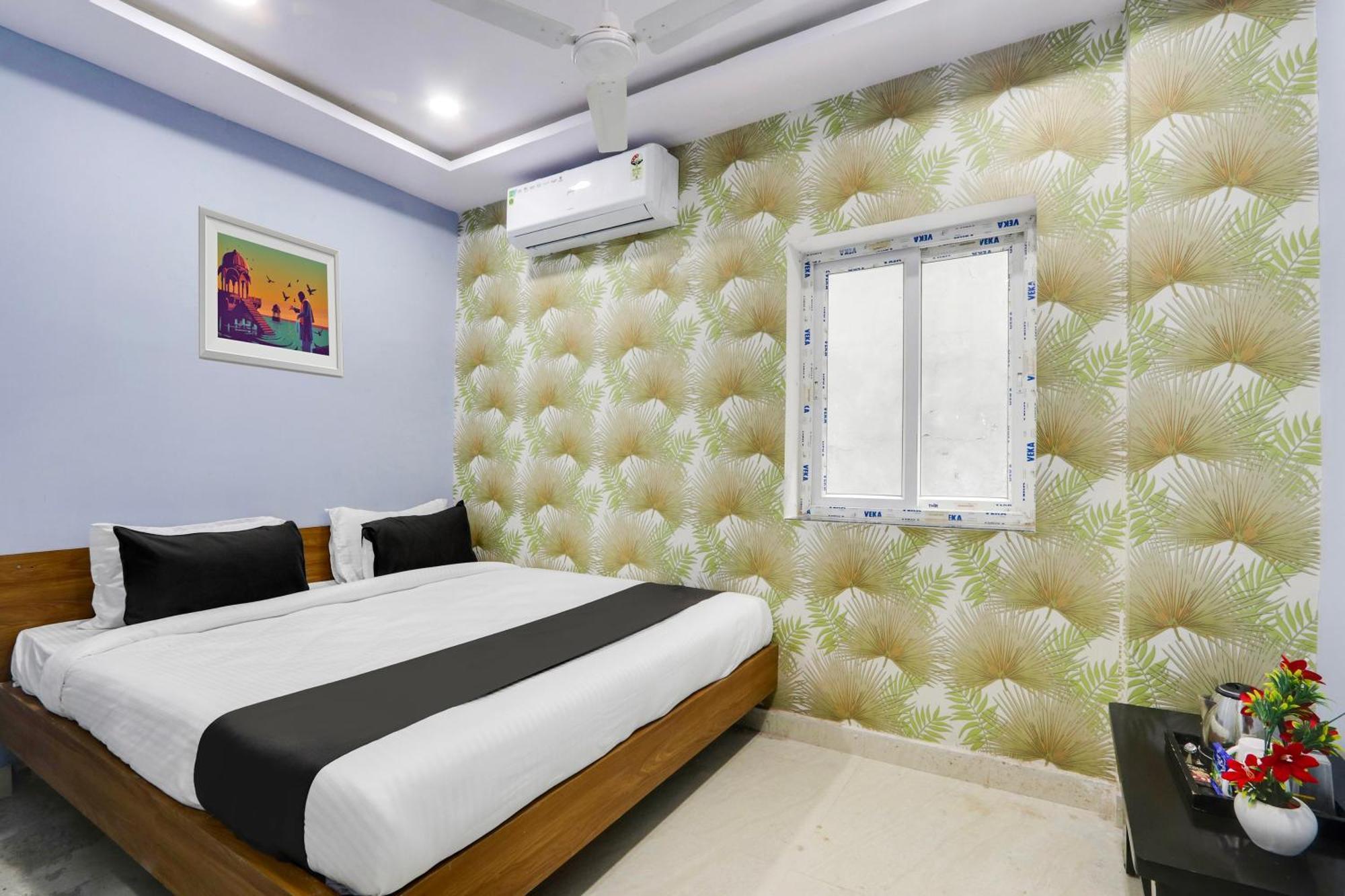 O Sri Mnr Grand Luxury 3*