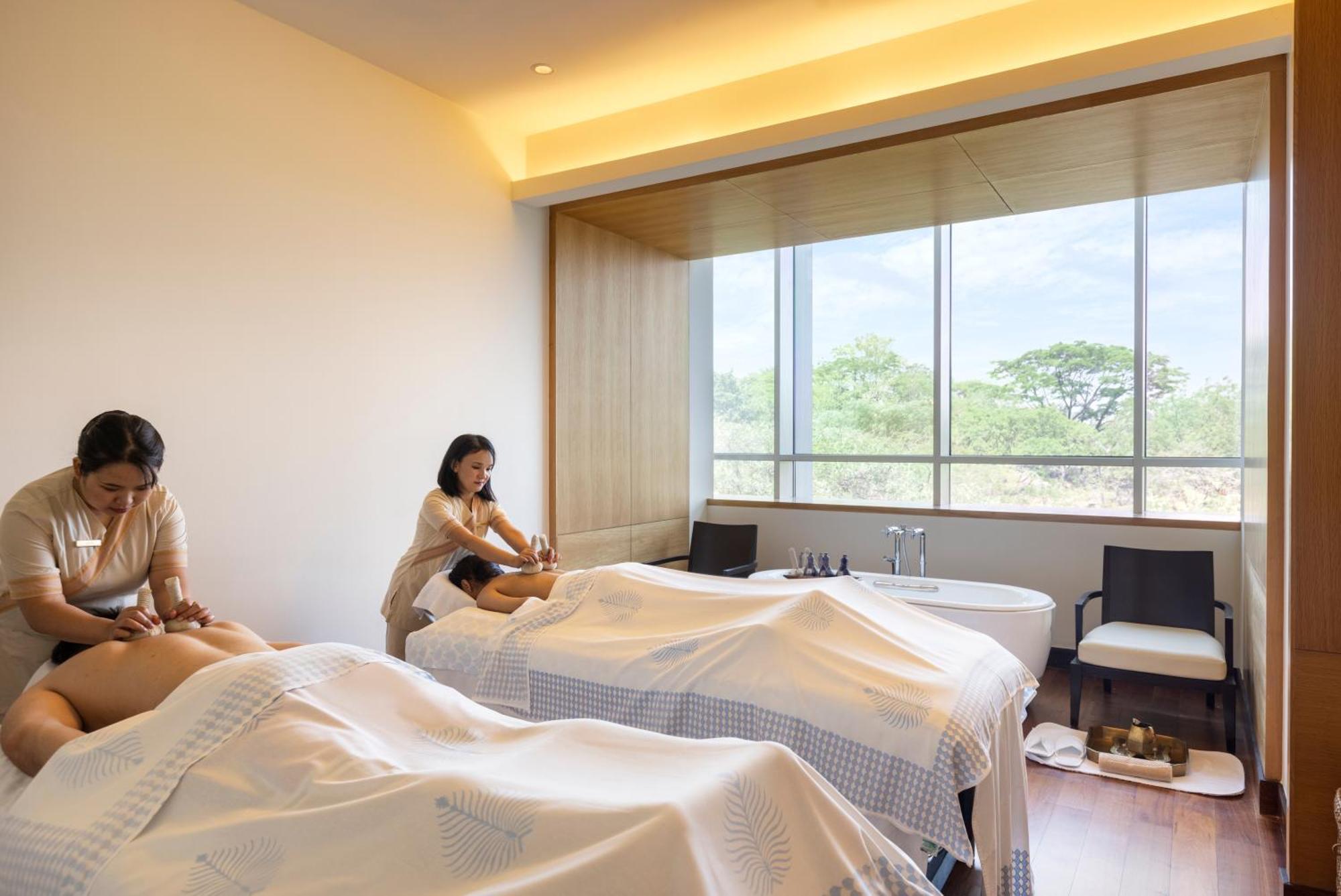Hotel Trident