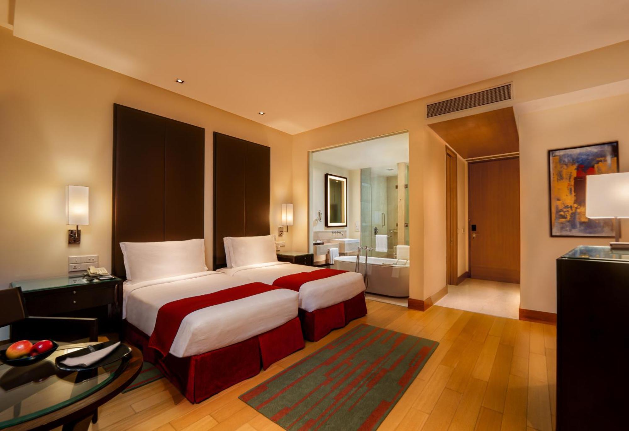Hotel Trident 5*