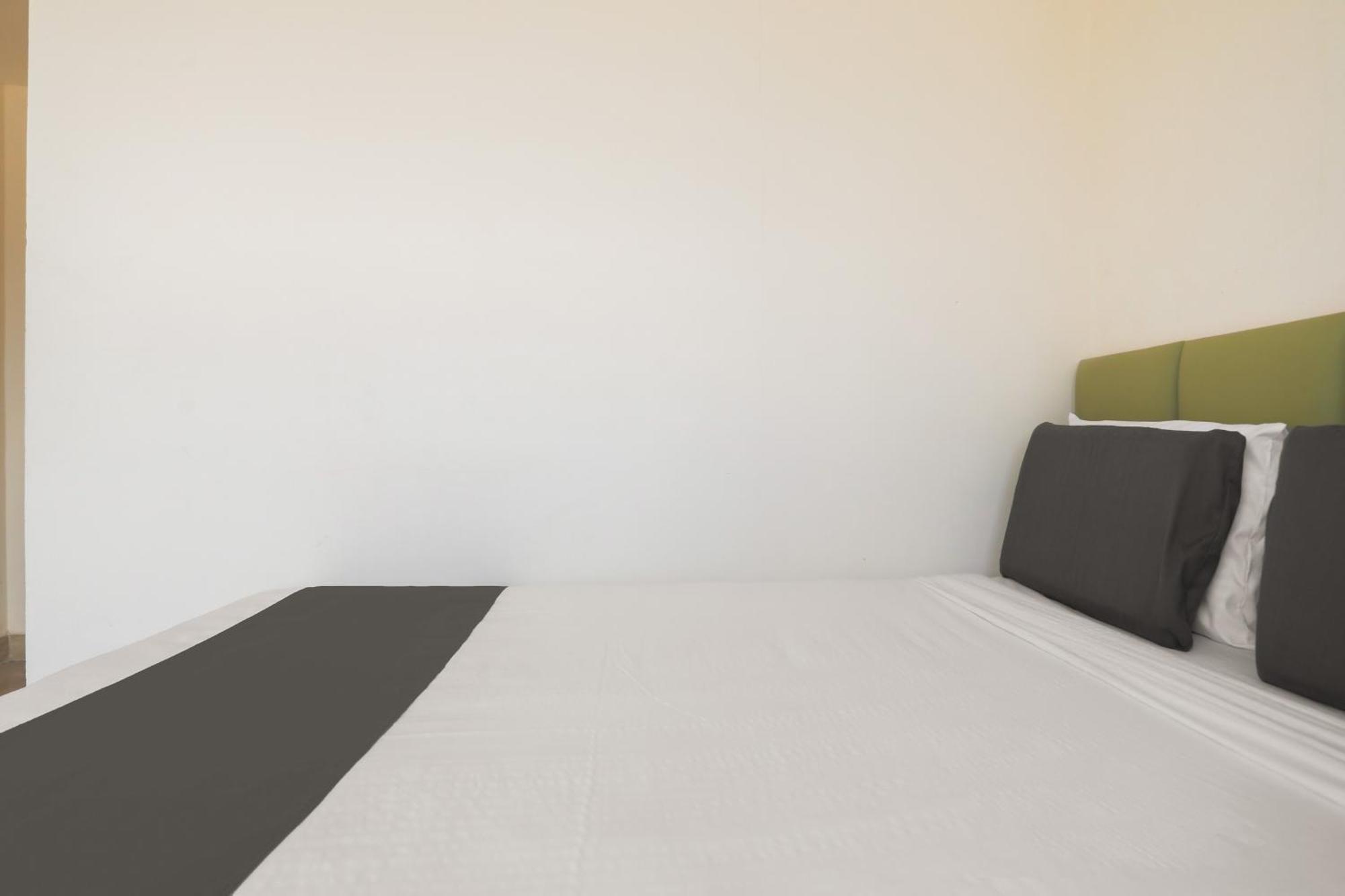 Super O S S Comforts Hotel Hyderabad