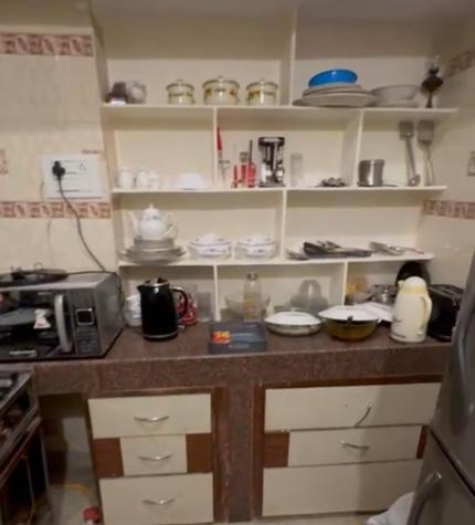 Al Buraq Apartment