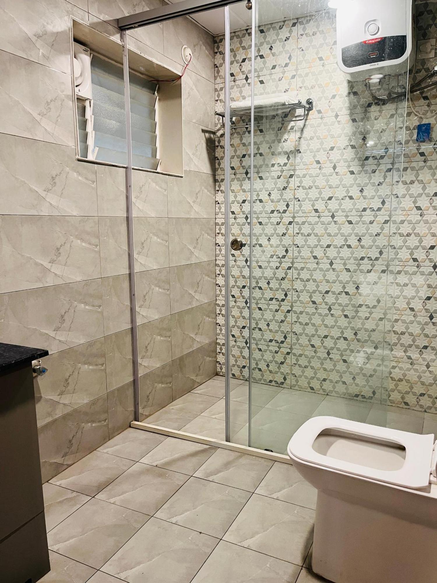 Hotel Harvey's - Gowlidoddy - Near Us Consulate 3*
