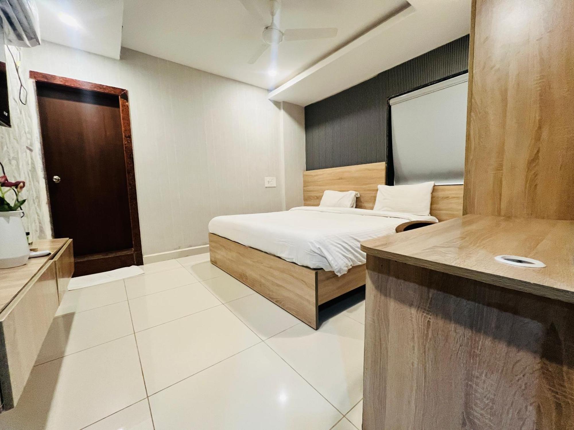 Hotel Harvey's - Gowlidoddy - Near Us Consulate