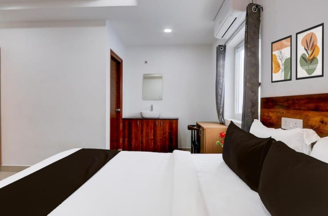 Sri Jahnavi Group Of 3*